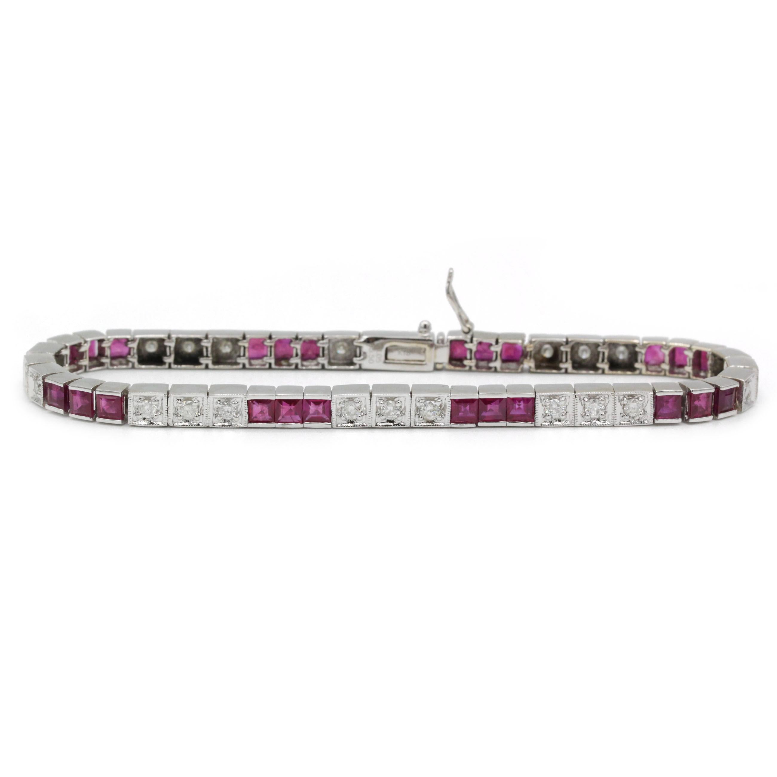 Taille princesse Bracelet de tennis en or blanc 18 carats, rubis et diamants - The Modernity French Design en vente