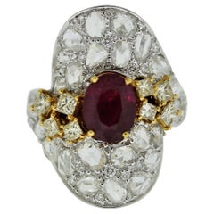 Bague cocktail en or bicolore avec rubis et diamants