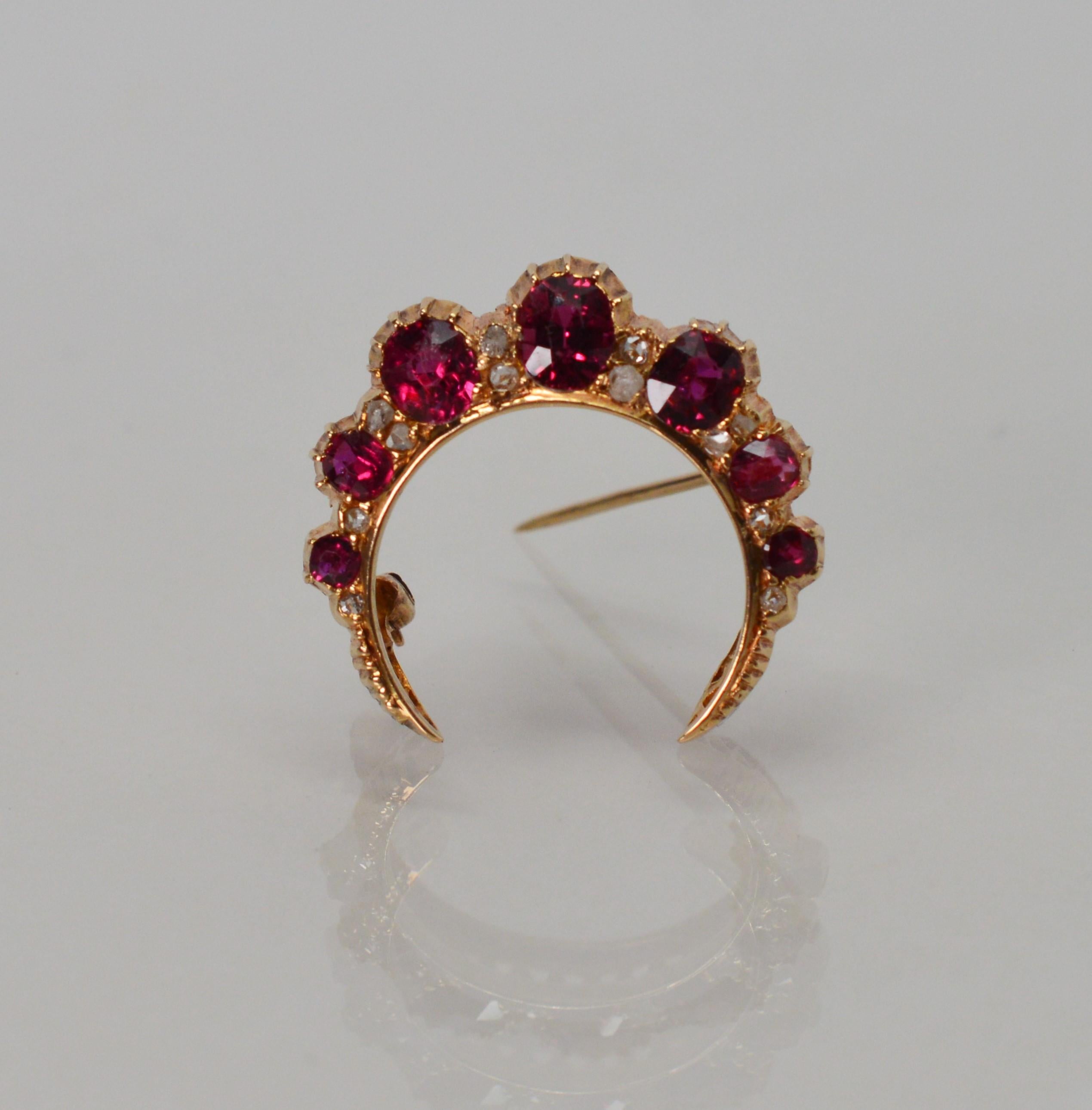 Ruby Diamond Yellow Gold Crescent Pin Brooch In Excellent Condition In Mount Kisco, NY