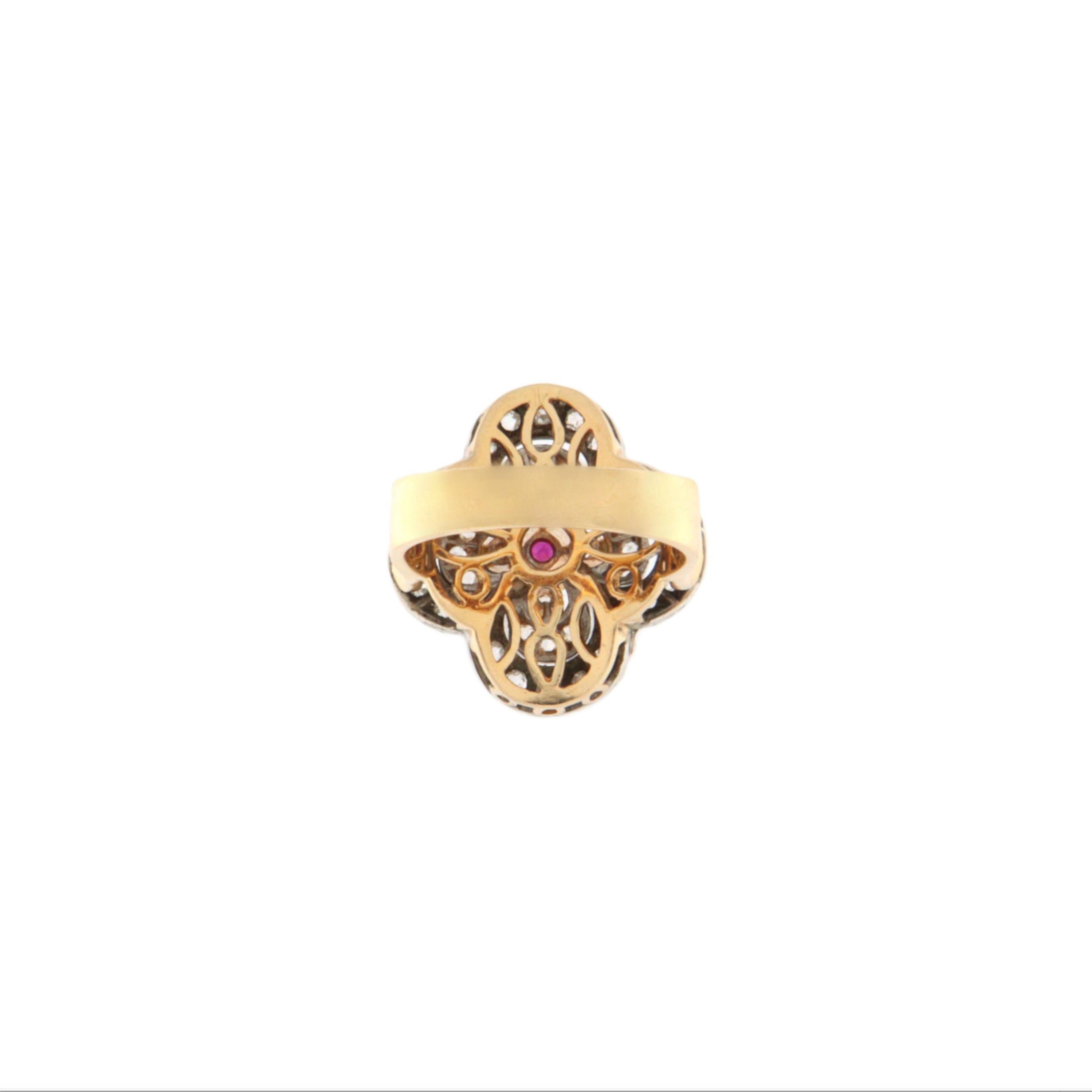 Bague cocktail en or jaune 14 carats avec rubis et diamants Neuf - En vente à Marcianise, IT