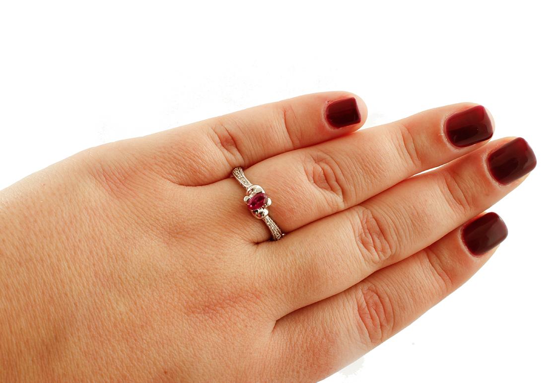 Ruby, Diamonds, 18 Karat White Gold Engagement Ring For Sale 1