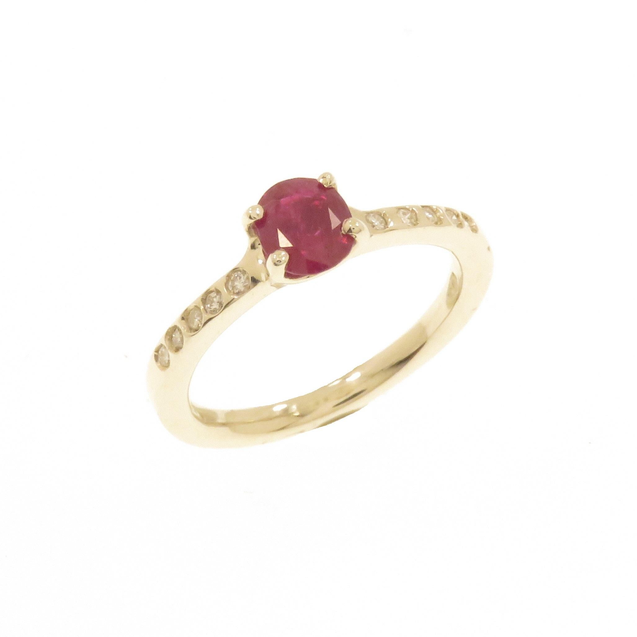 Contemporaneo Anello con rubino e diamanti in oro bianco 9K in vendita