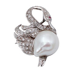 Vintage Ruby Diamonds Baroque Pearl, 14kt White Gold Swan Shaped Brooch/Pendant Necklace