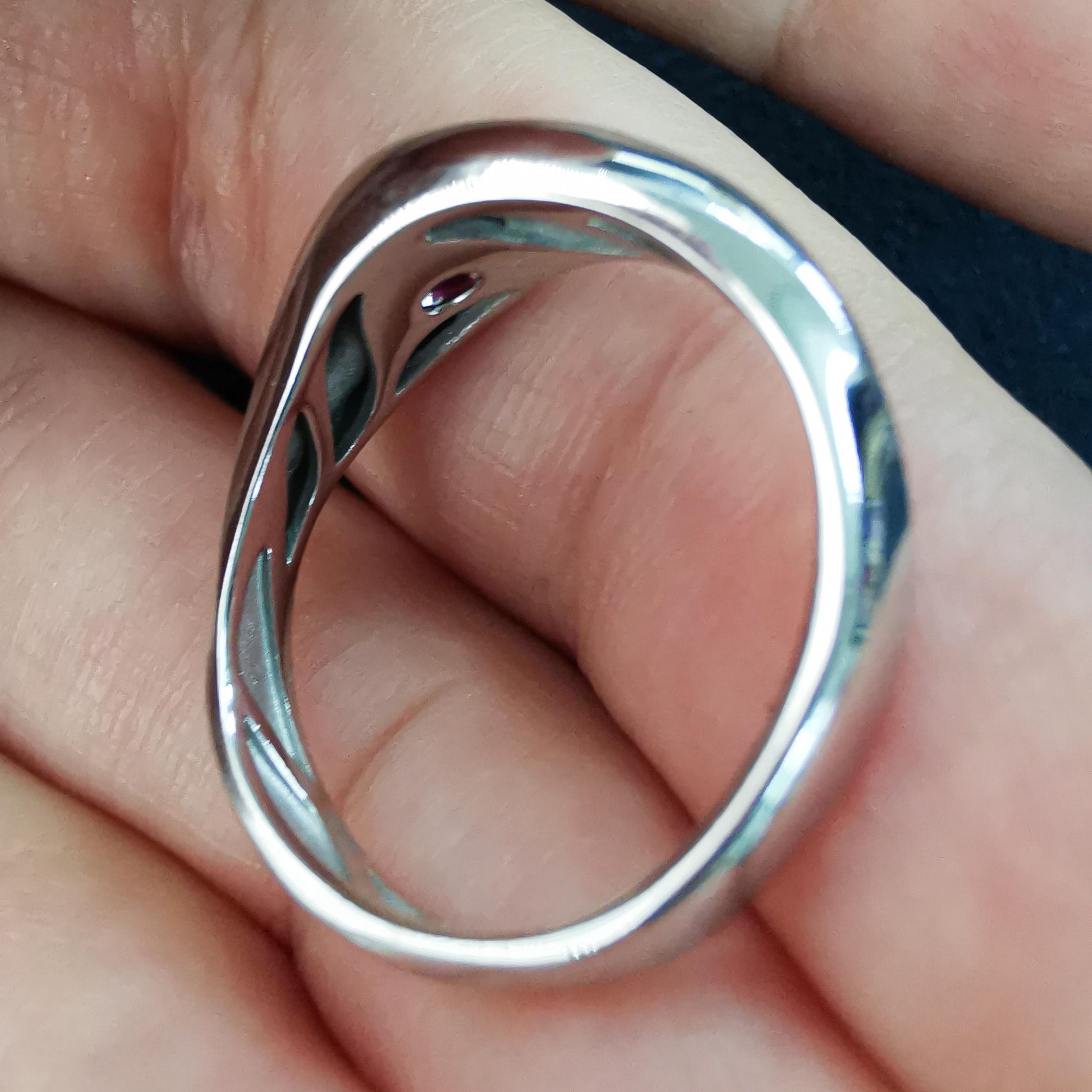 Rubin-Diamant-Emaille-Ring aus 18 Karat Weißgold mit Melt-Farben im Angebot 1