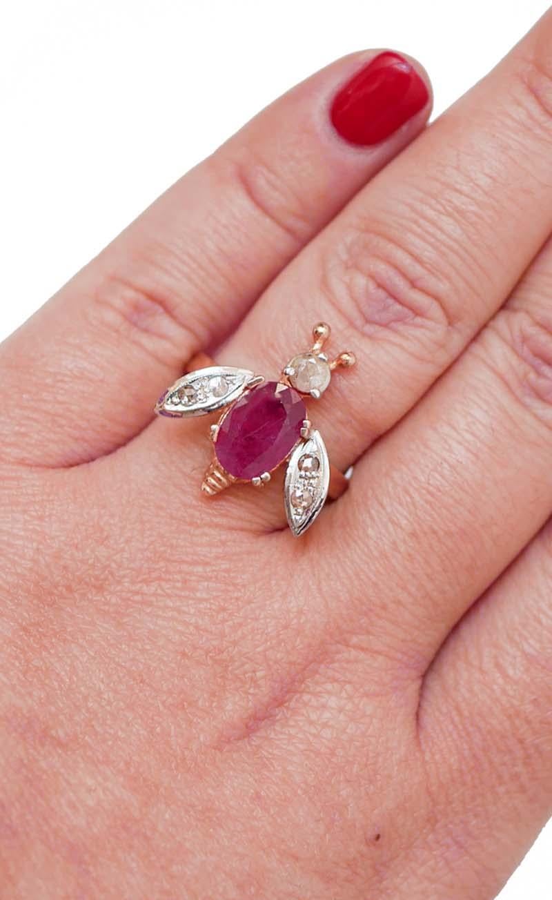 Ruby, Diamonds, Rose Gold and Silver Fly Ring. In Good Condition For Sale In Marcianise, Marcianise (CE)