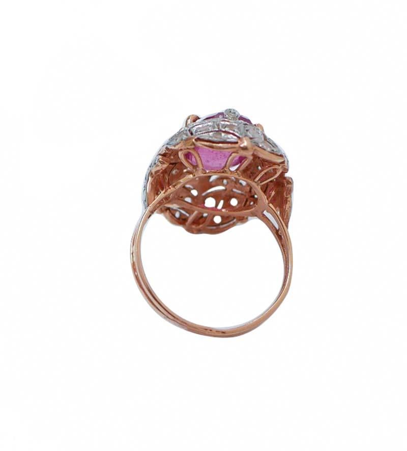 Rétro Anello con rubino, diamanti, oro rosa e argento. in vendita