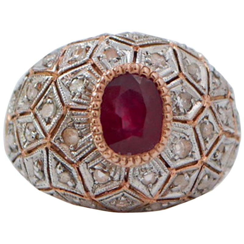 Anello con rubino, diamanti, oro rosa e argento. in vendita