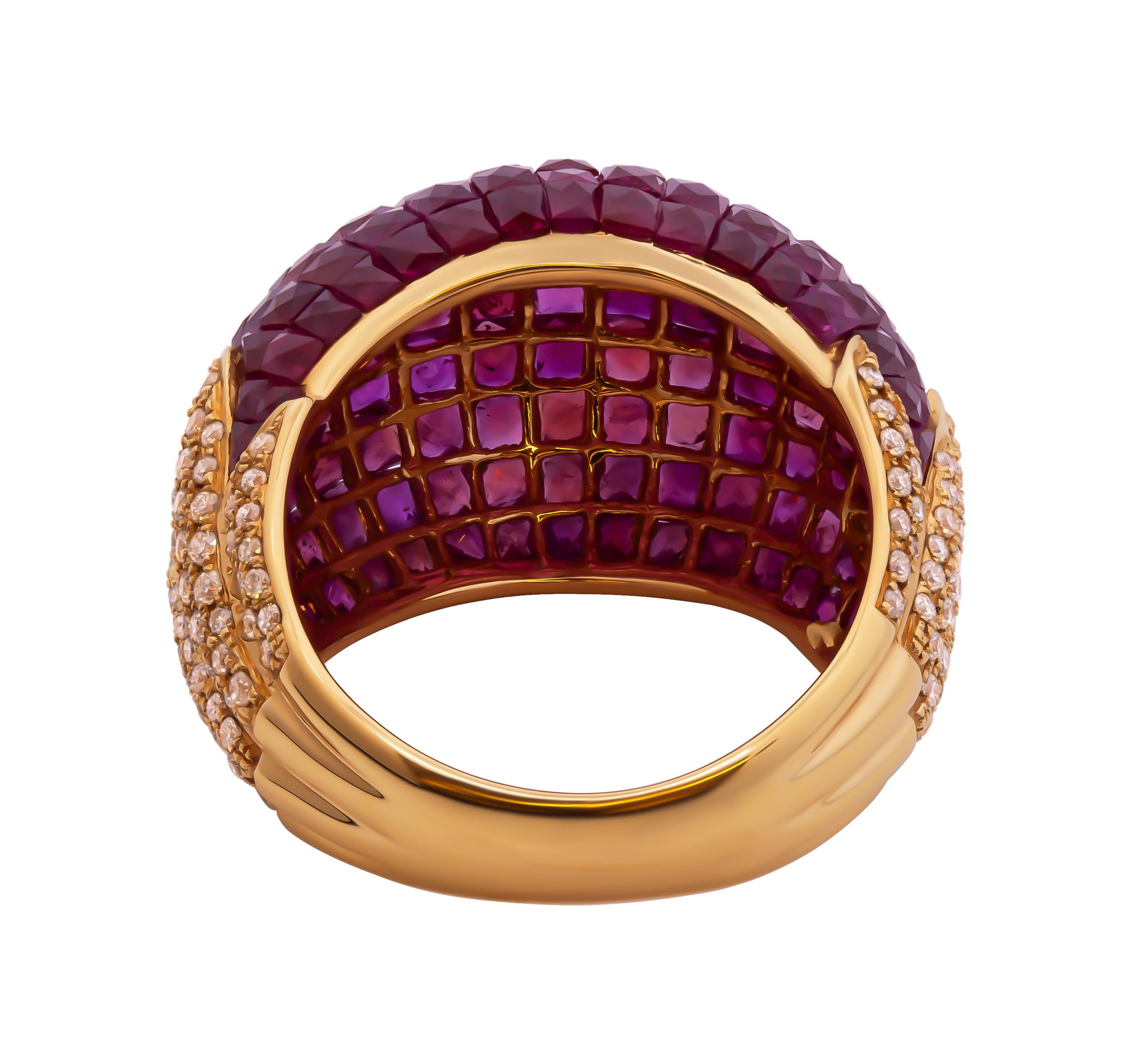 Rubin Dome Ring (Carréschliff) im Angebot