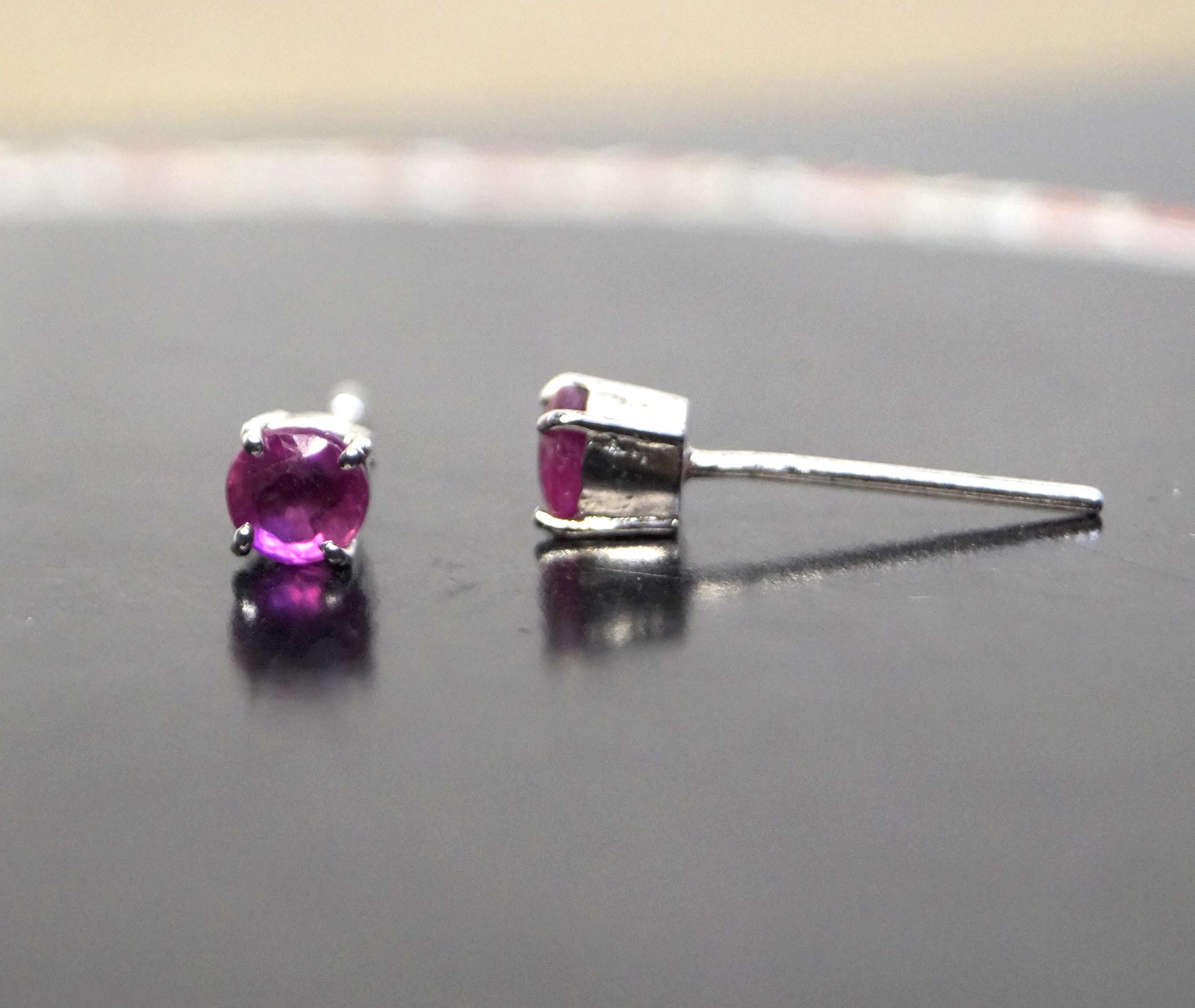 Ruby Earring Certified 1.00ctw Burma Ruby 925 Sterling Silver Earring For Sale 1