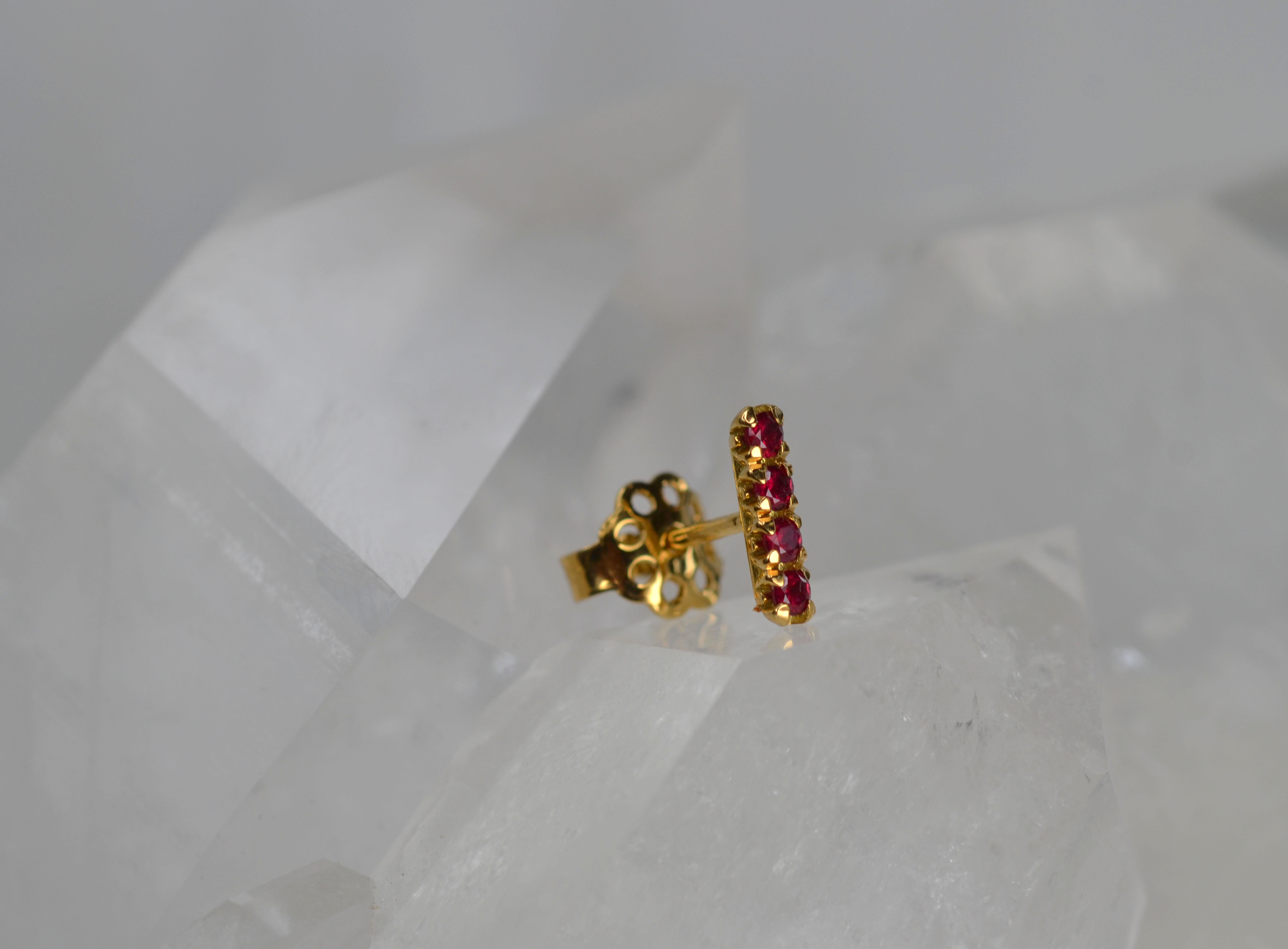 Contemporary Ruby Earring Stud in 18 Karat Yellow Gold For Sale