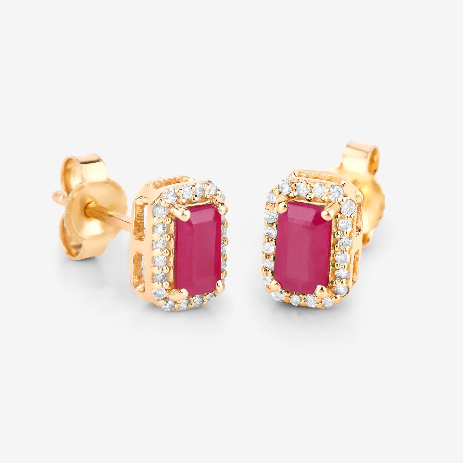 Taille émeraude Boucles d'oreilles rubis Halo diamant 0.74 carats Or jaune 14K en vente