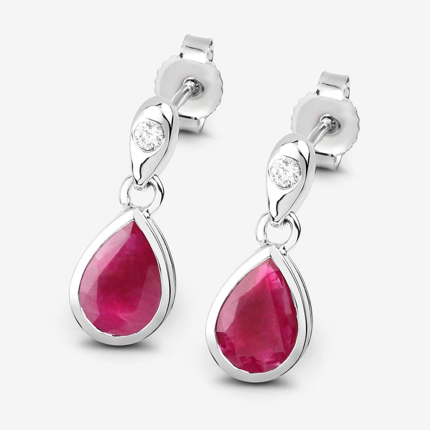 Contemporain Boucles d'oreilles Rubis Diamants 1.64 Carats Or blanc 10K en vente