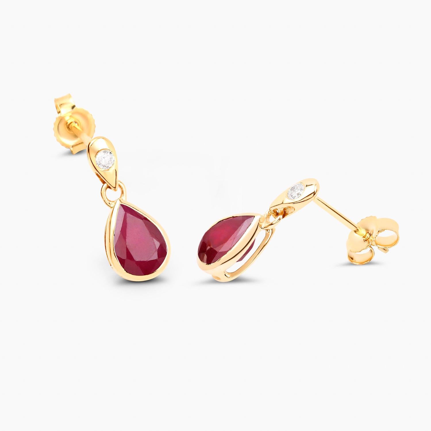 Ruby Earrings Diamonds 1.64 Carats 10K Yellow Gold In condizioni ottime in vendita a Punta Gorda, FL