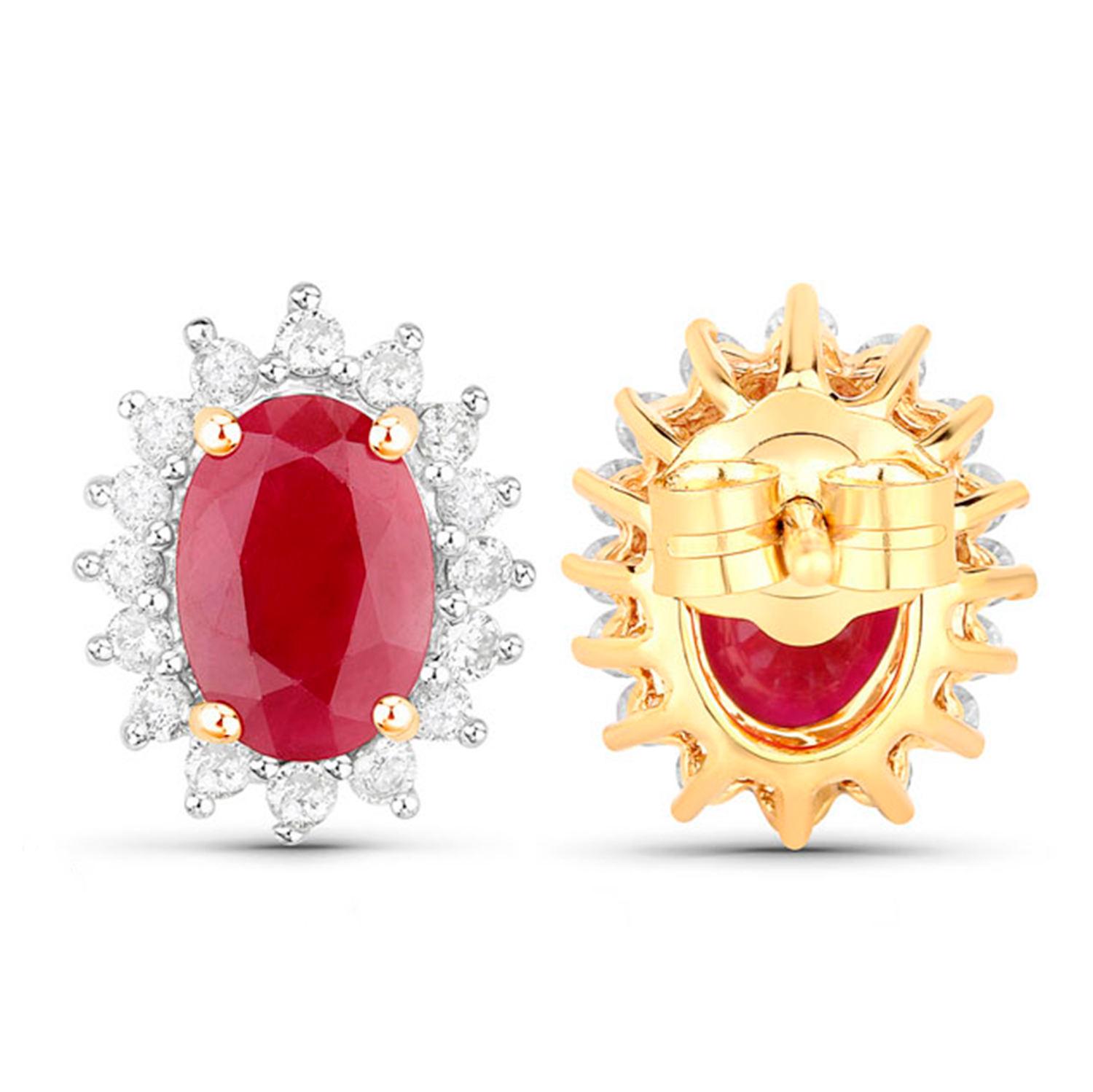 Ruby Earrings Halo Diamonds 2 Carats 14K Yellow Gold In condizioni ottime in vendita a Punta Gorda, FL