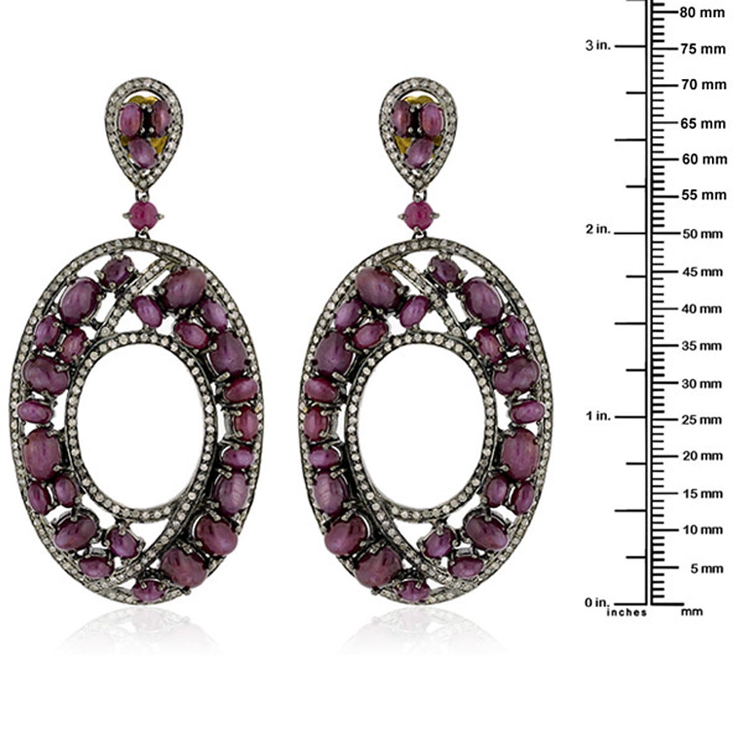 Pendientes de rubí en jaula de diamantes pavé de oro amarillo de 18 quilates y plata en Nuevo estado para la venta en New York, NY