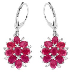 Orecchini con rubino e zircone bianco da 4,24 carati A. Silver