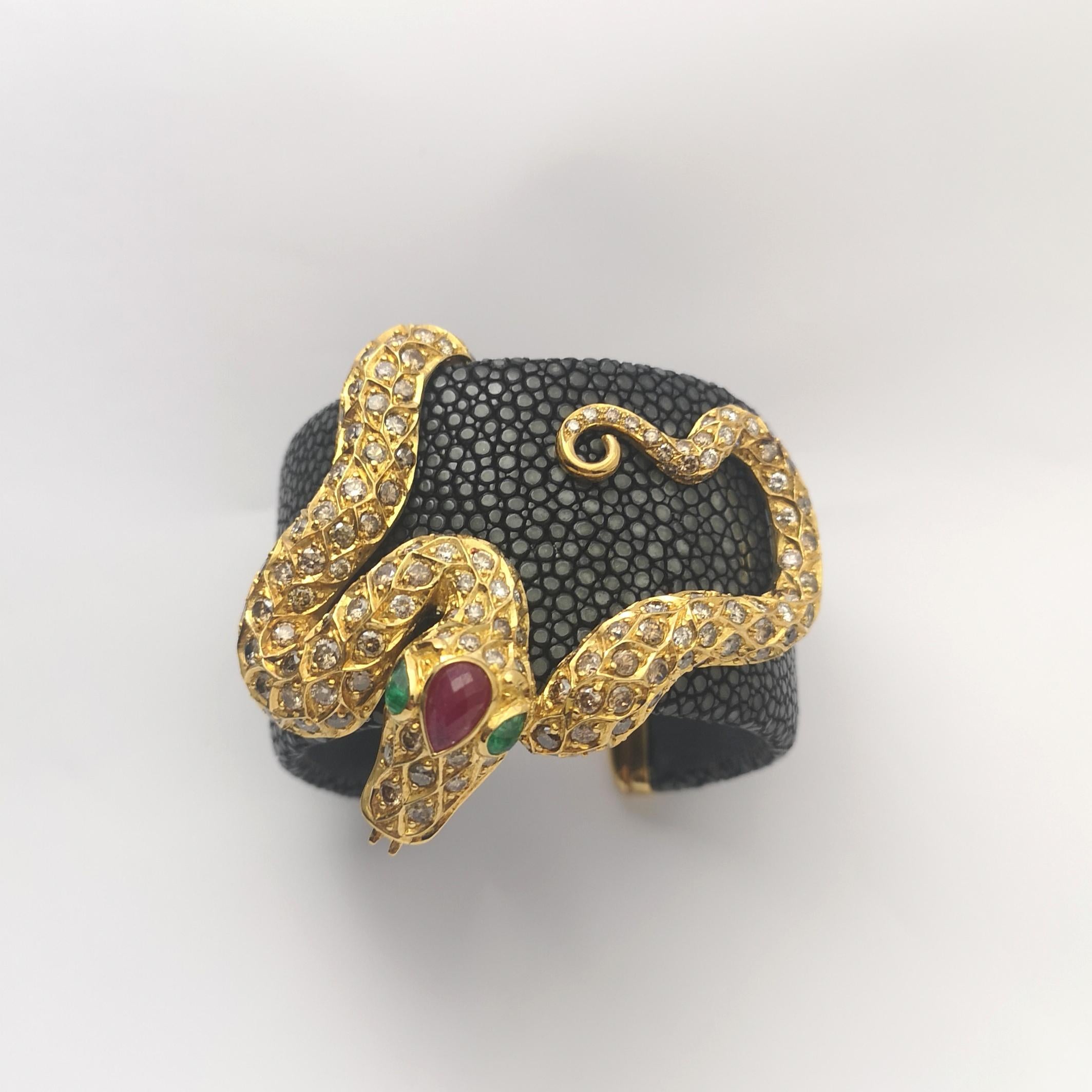 Ruby, Emerald and Brown Diamond Snake Bangle in Stingray and 18K Gold Settings For Sale 3
