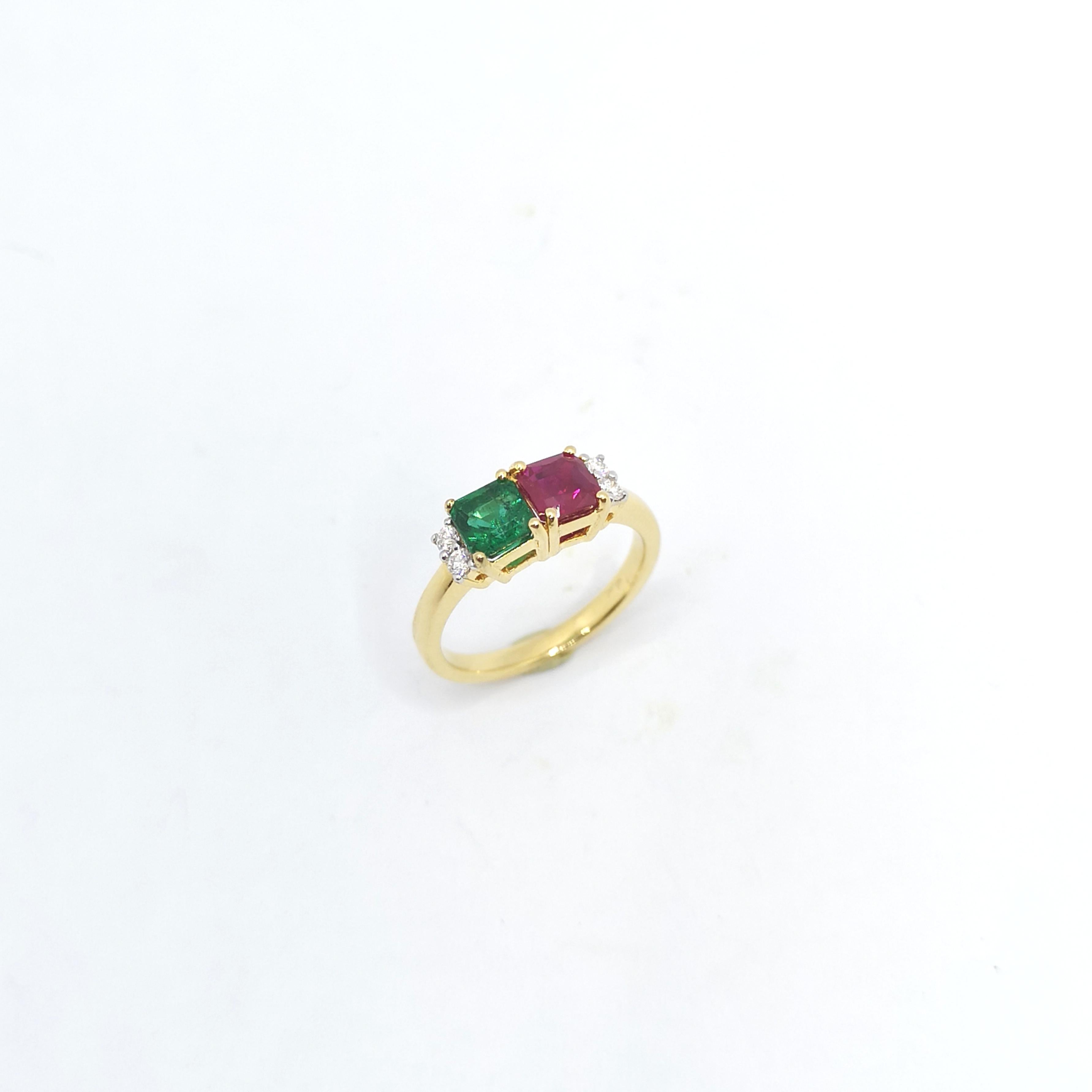 Ring mit Rubin, Smaragd und Diamant in 18 Karat Goldfassungen gefasst im Angebot 7