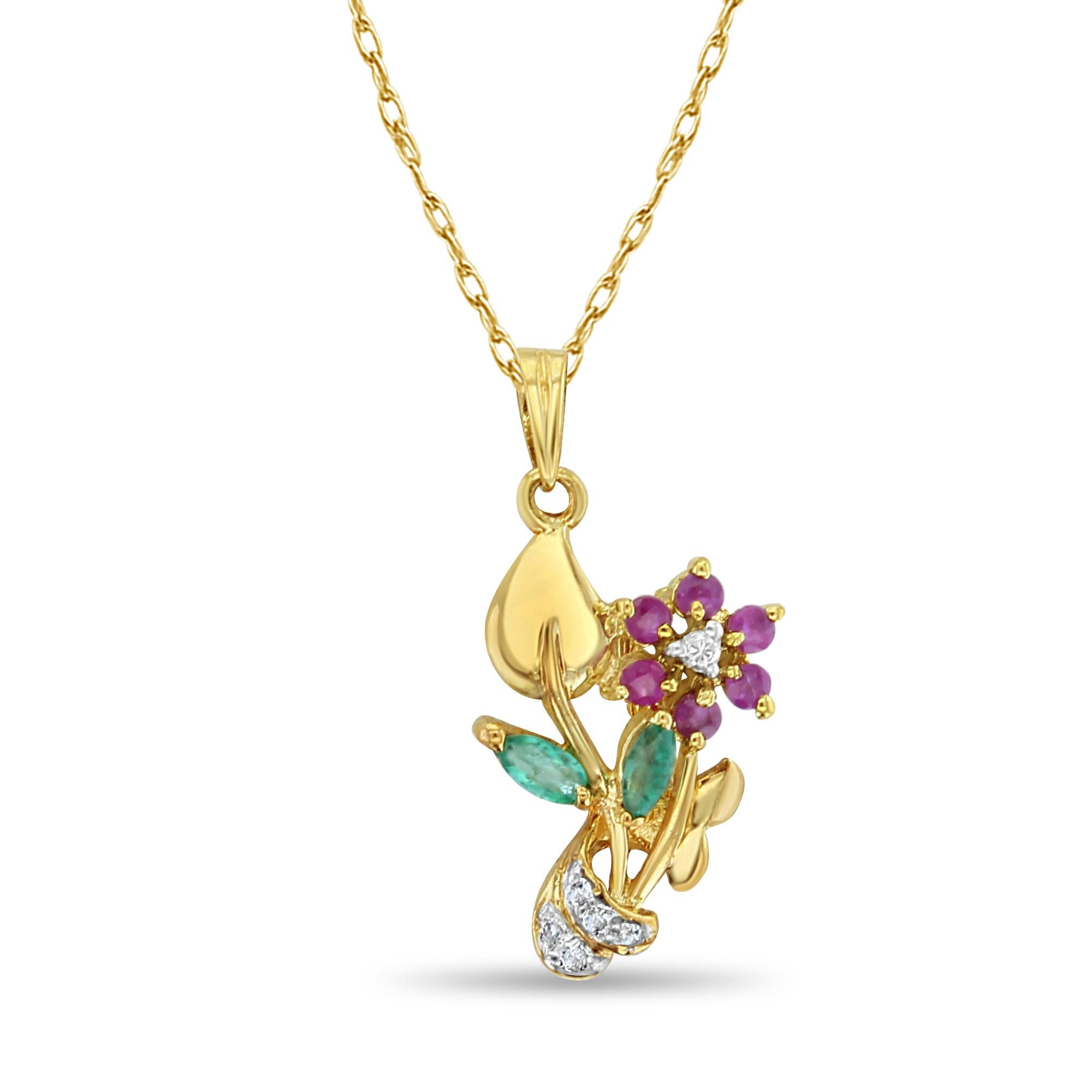 Collier en forme de fleur en or jaune 14k avec rubis, émeraudes et diamants Neuf - En vente à Sugar Land, TX