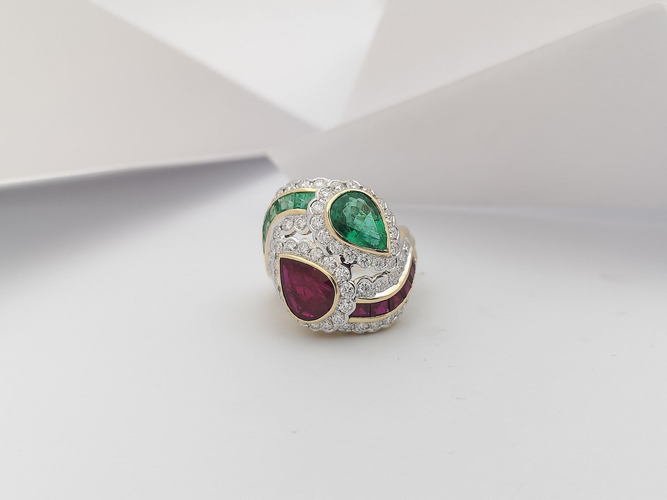 Ruby, Emerald with Diamond Ring Set in 18 Karat Gold Settings For Sale 4