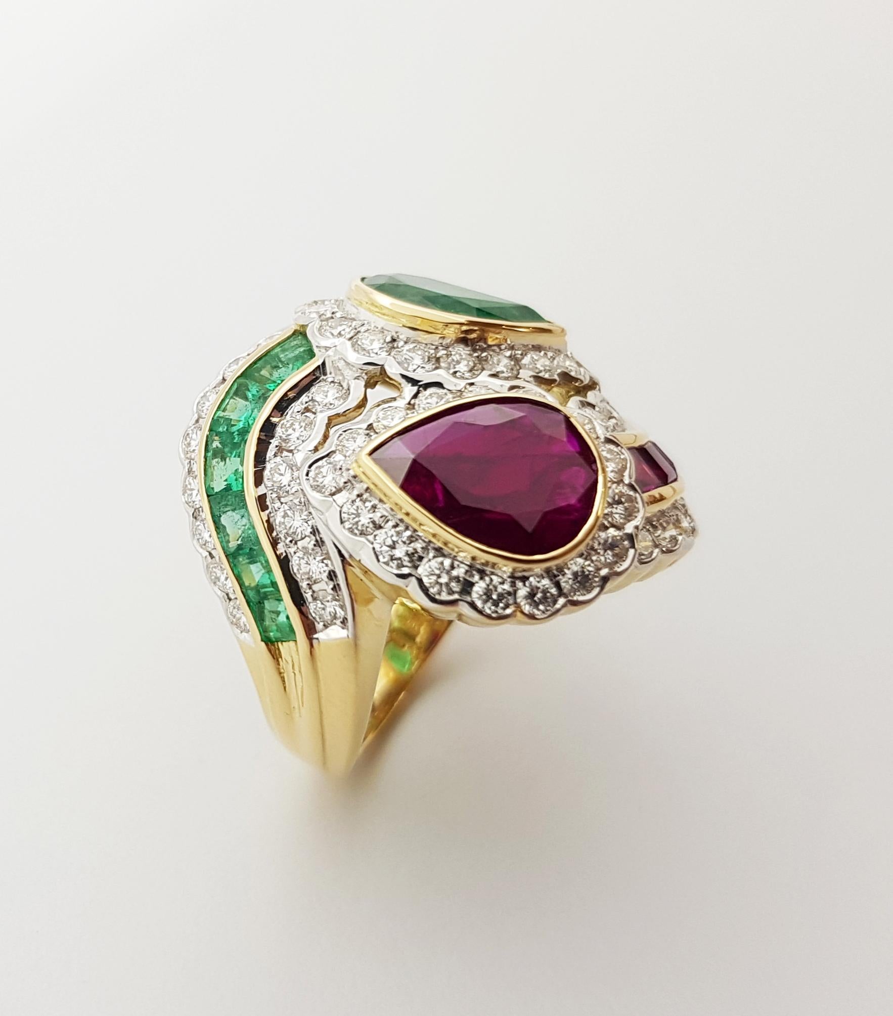 Ruby, Emerald with Diamond Ring Set in 18 Karat Gold Settings For Sale 2
