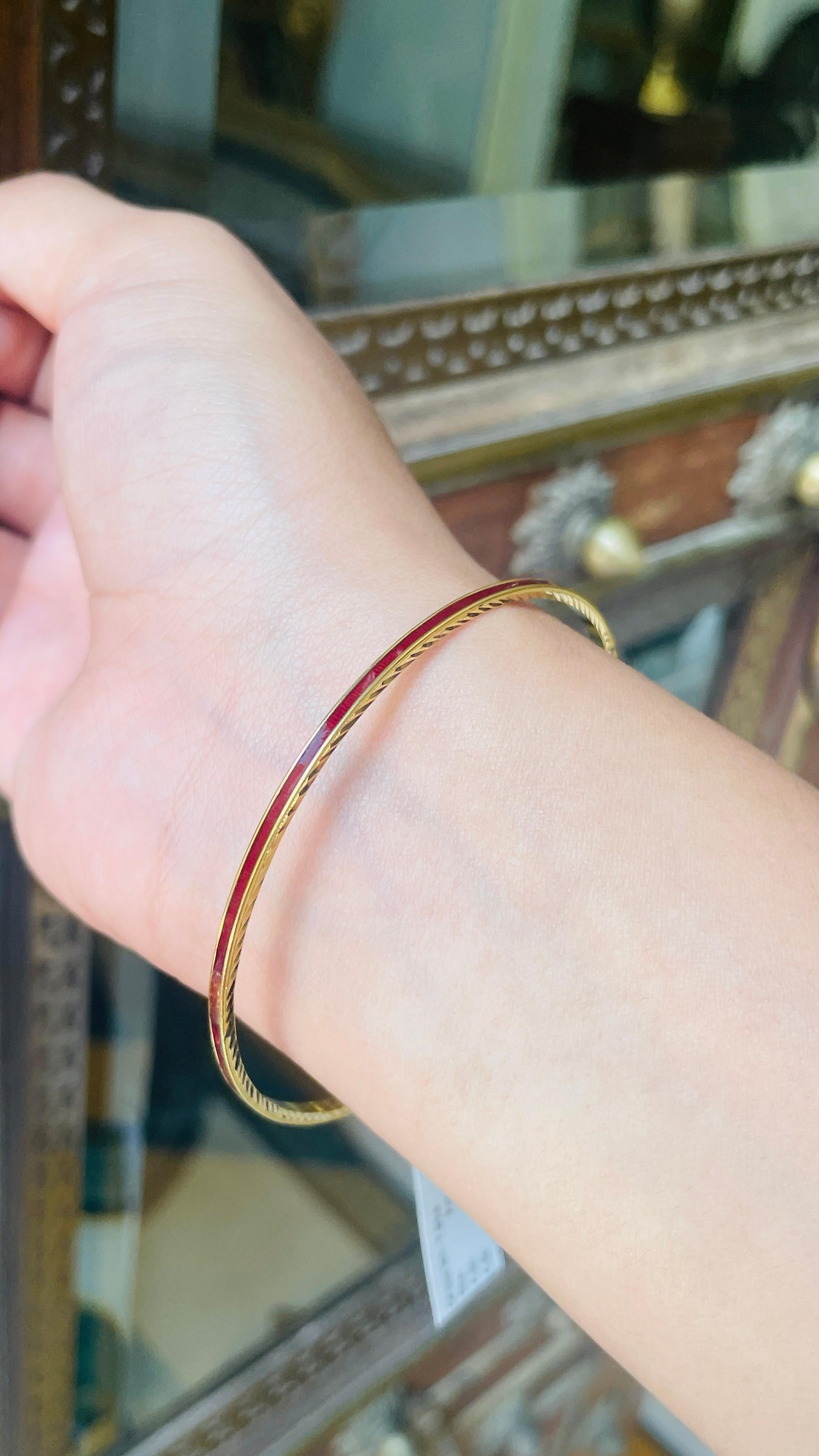 Modern Ruby Enameled 18K Solid Yellow Gold Simple Bangle For Sale