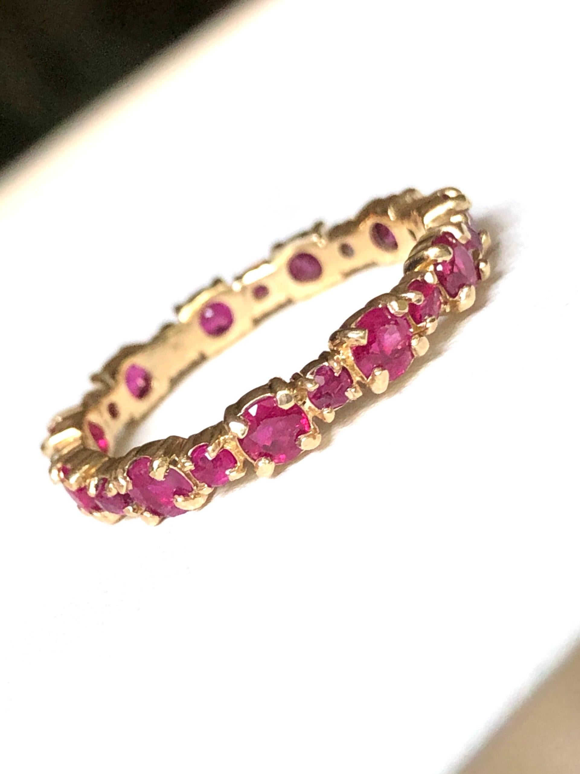 Round Cut Ruby Engagement Eternity Yellow Gold Band Ring For Sale