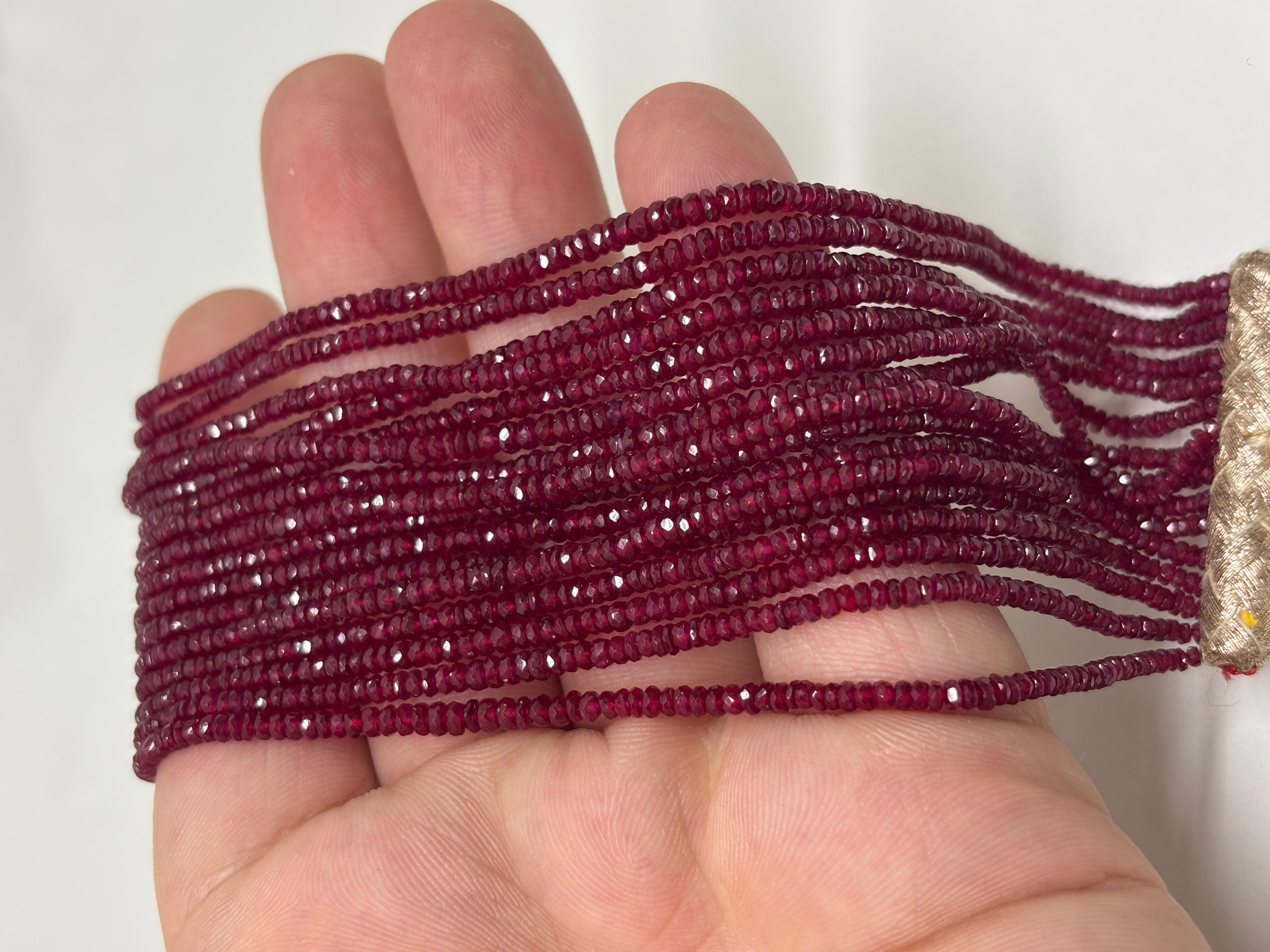 Donna Perline sfaccettate di rubino Cts 179 Bracciale in vendita