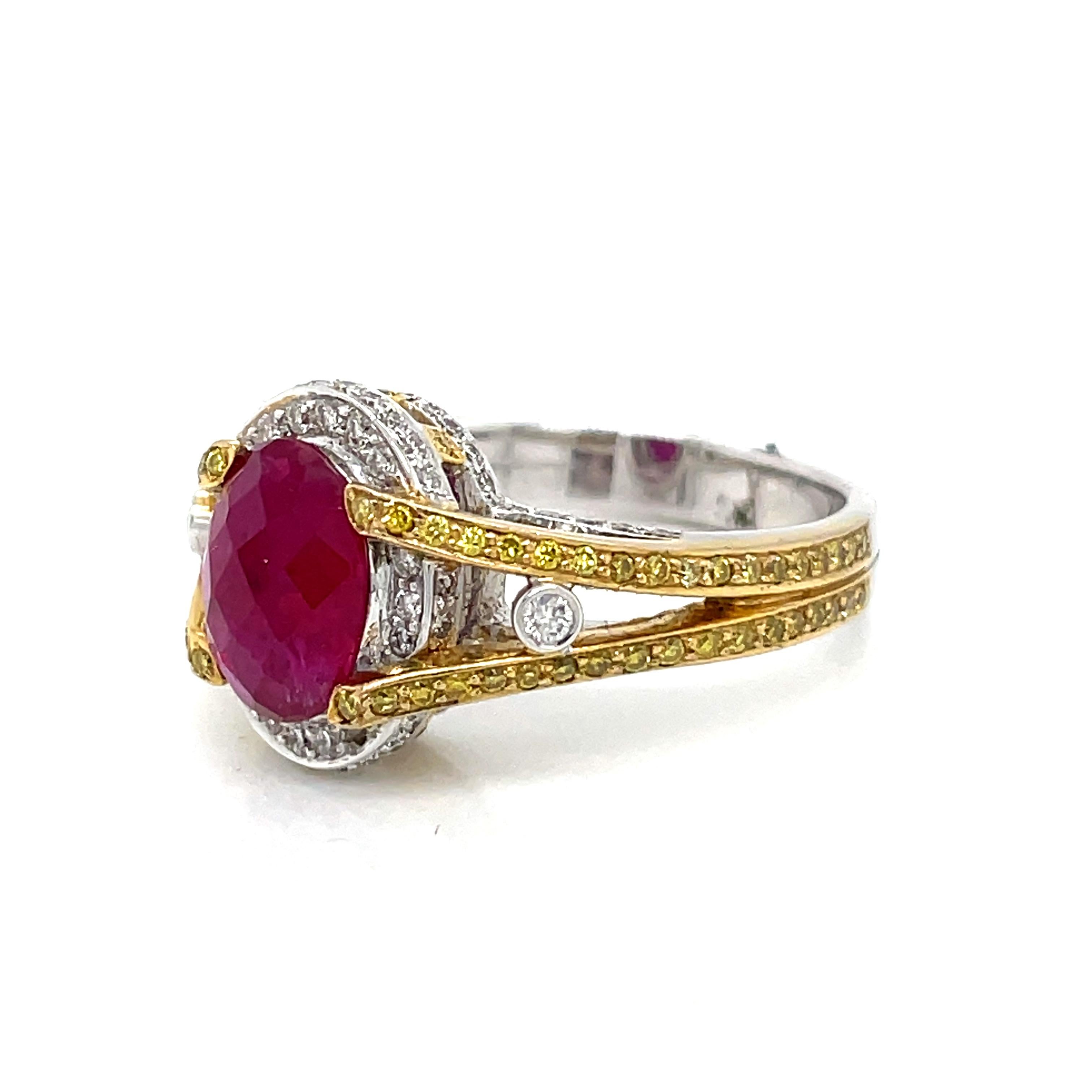 Ruby faceted buff top 18 K white and yellow  gold Engagement ring  In New Condition For Sale In Hong Kong, HK
