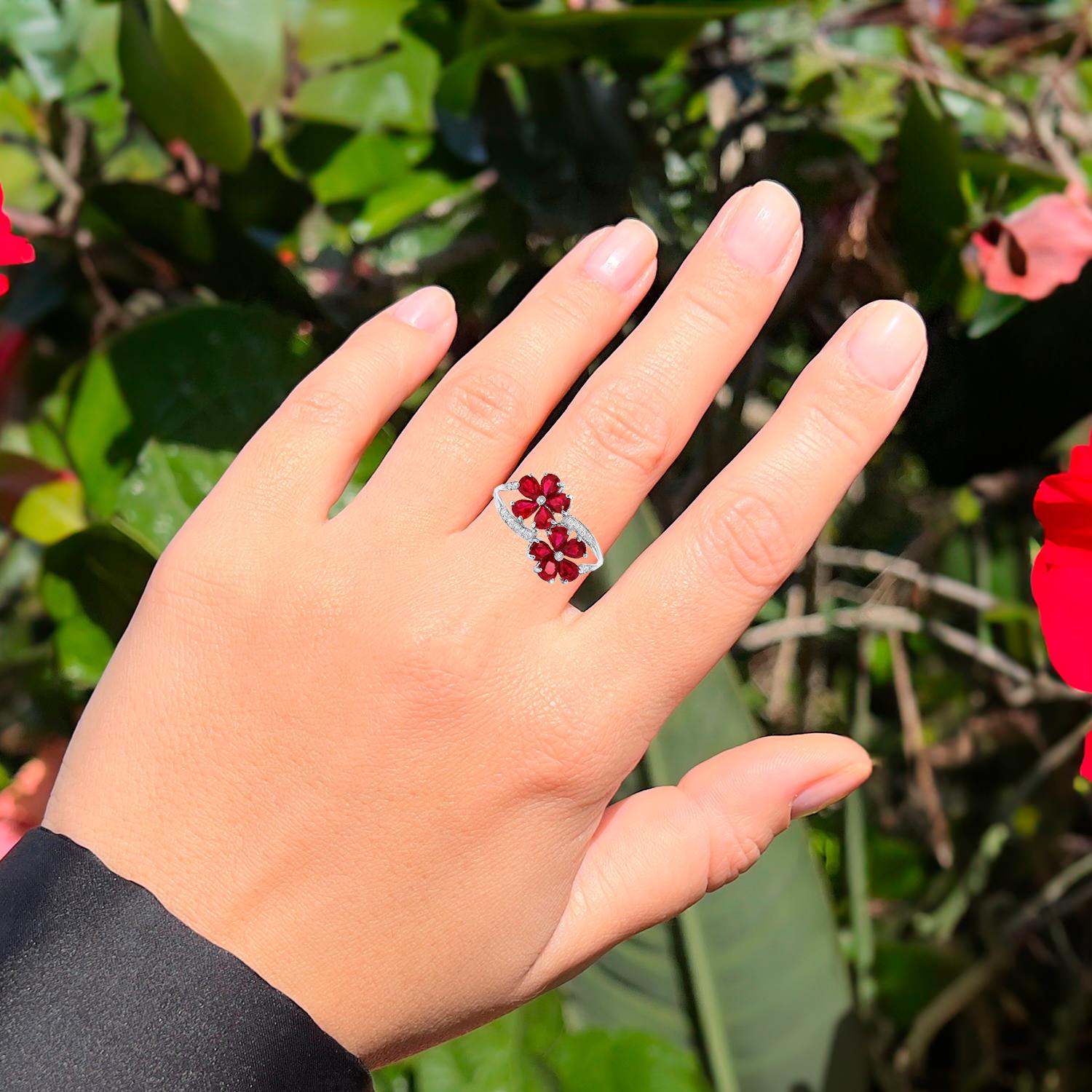 Contemporary Ruby Flower Ring Diamond Setting 1.92 Carats 18K White Gold For Sale