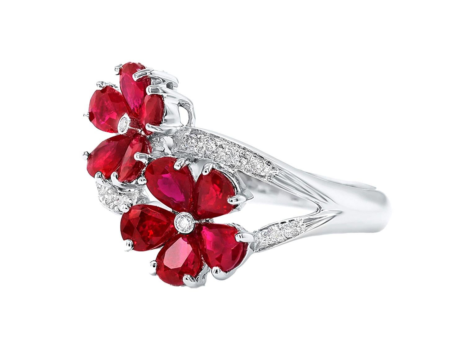 Ruby Flower Ring Diamond Setting 1.92 Carats 18K White Gold In Excellent Condition For Sale In Laguna Niguel, CA