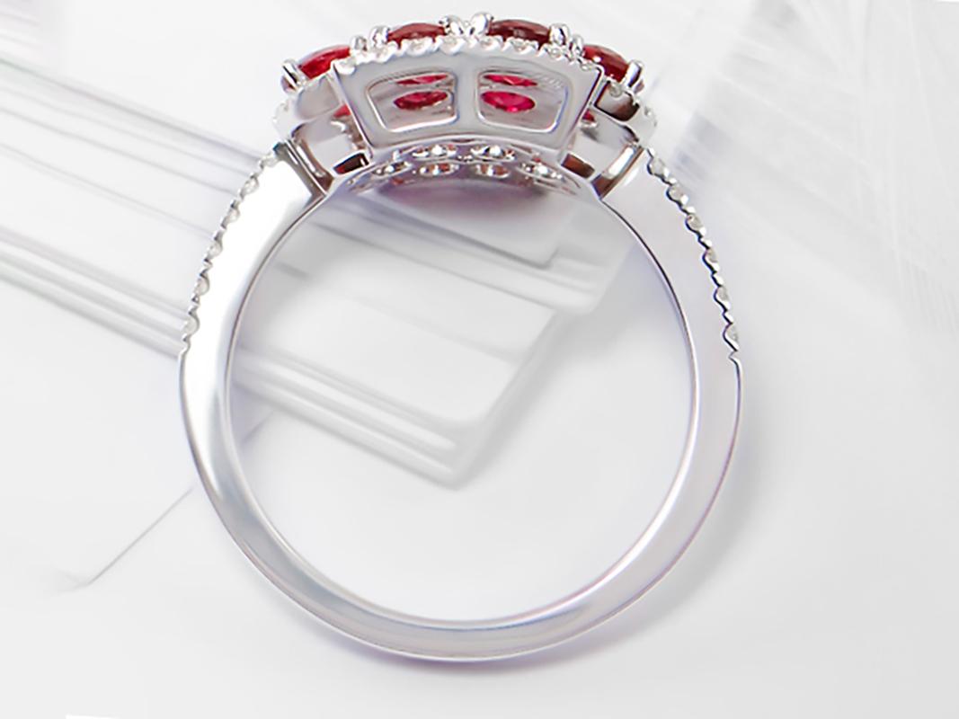 Femenino o masculino Anillo Flor Rubí Con Diamantes 2,33 Quilates Oro Blanco 18K en venta