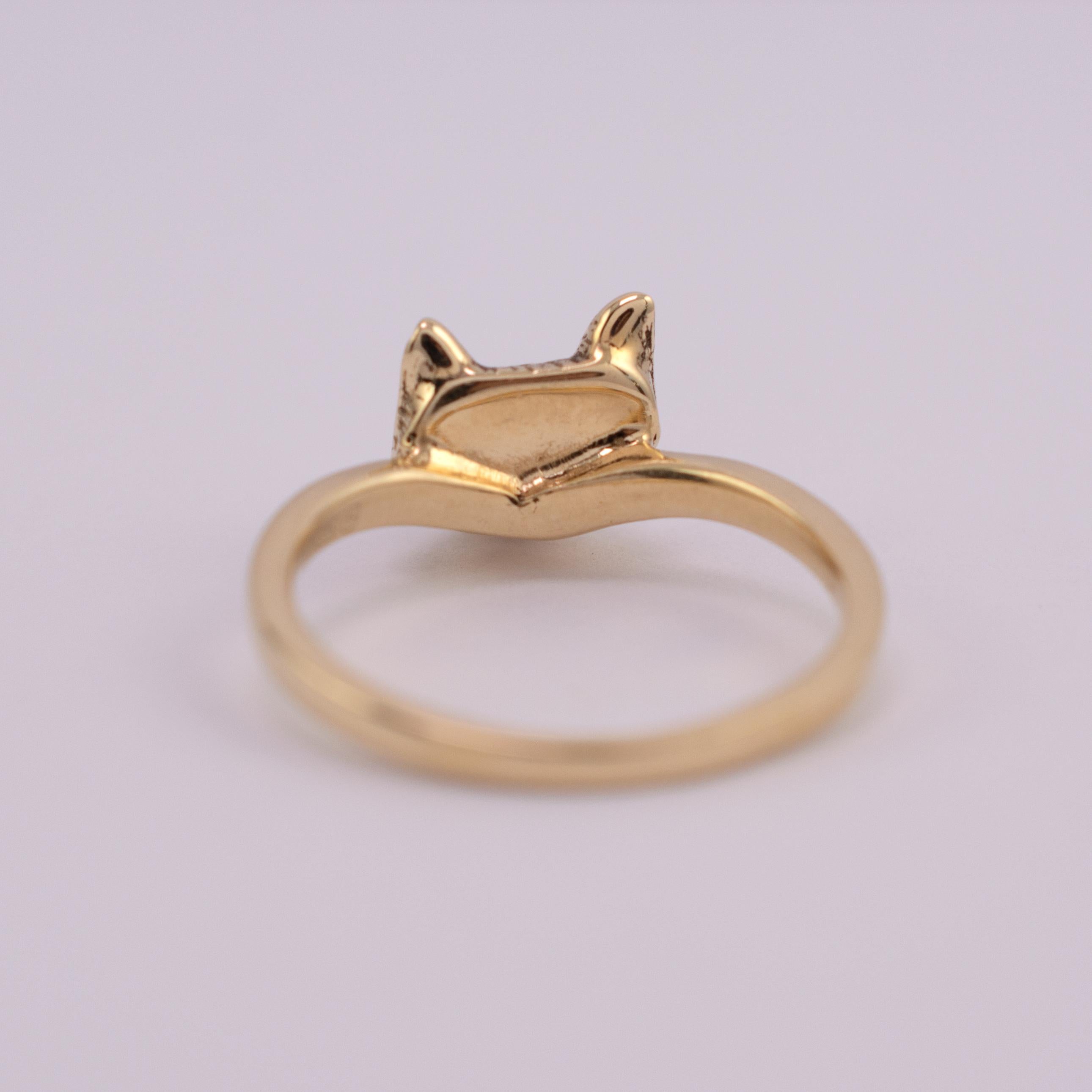 Ruby Fox Head Ring 9 Karat Yellow Gold For Sale 1