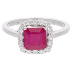 Cocktail-Ring mit Rubin und Edelstein aus 18 Karat Weißgold, handgefertigter feiner Schmuck