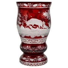 Rubin-Glaskelch aus Rubinglas – Jagdmotiv – böhmisches Glas – 19.-20. Jahrhundert