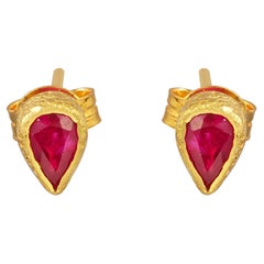 18k gold 1.21cts Ruby Earring
