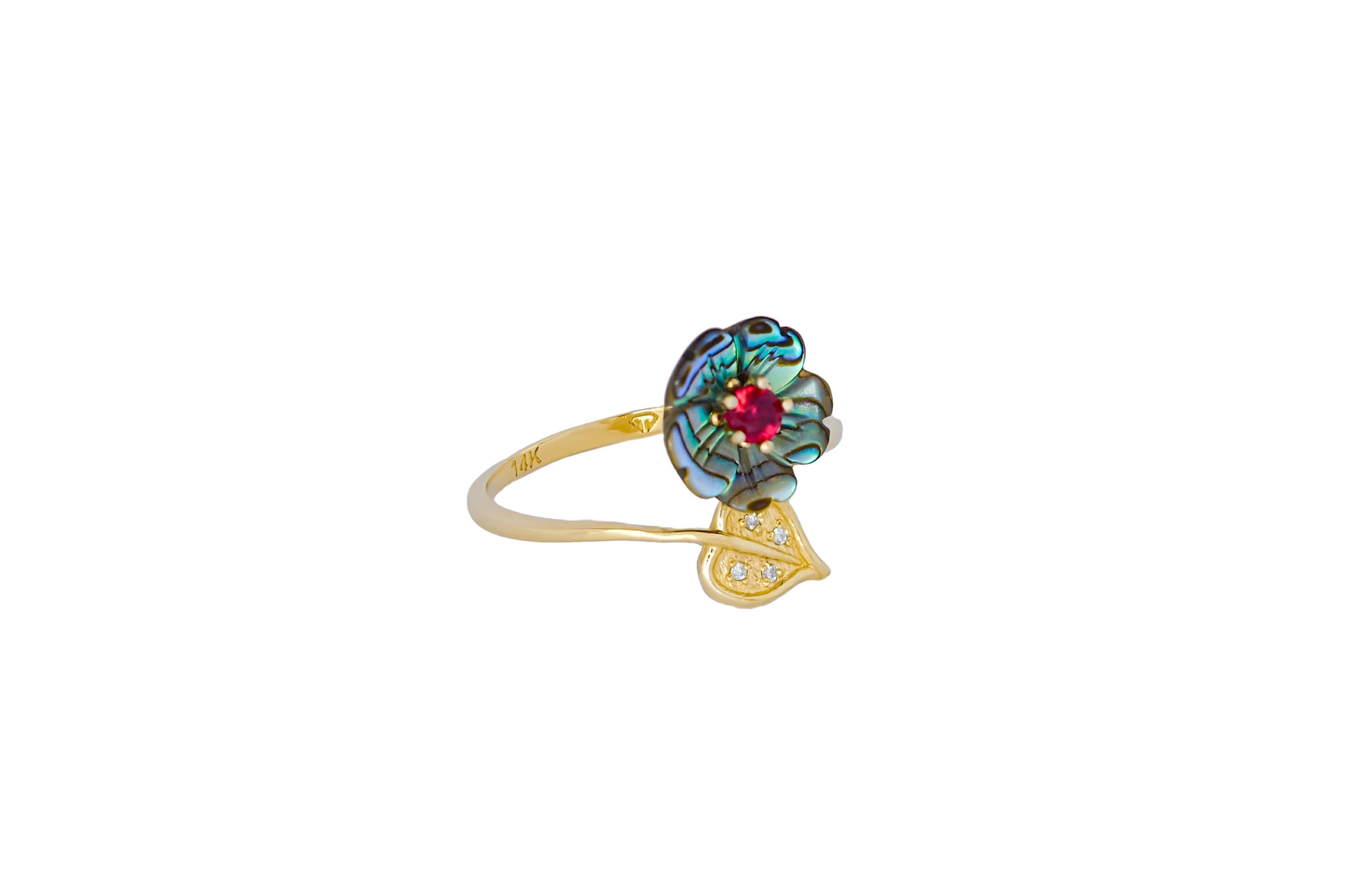 Red gemstone 14k  gold ring. For Sale 1
