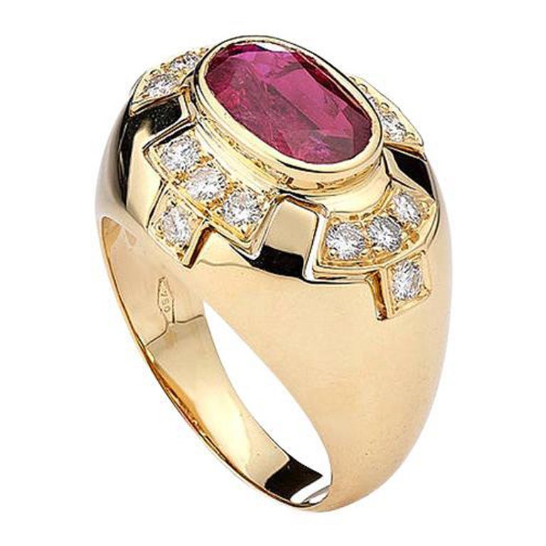 Anello in oro con rubino