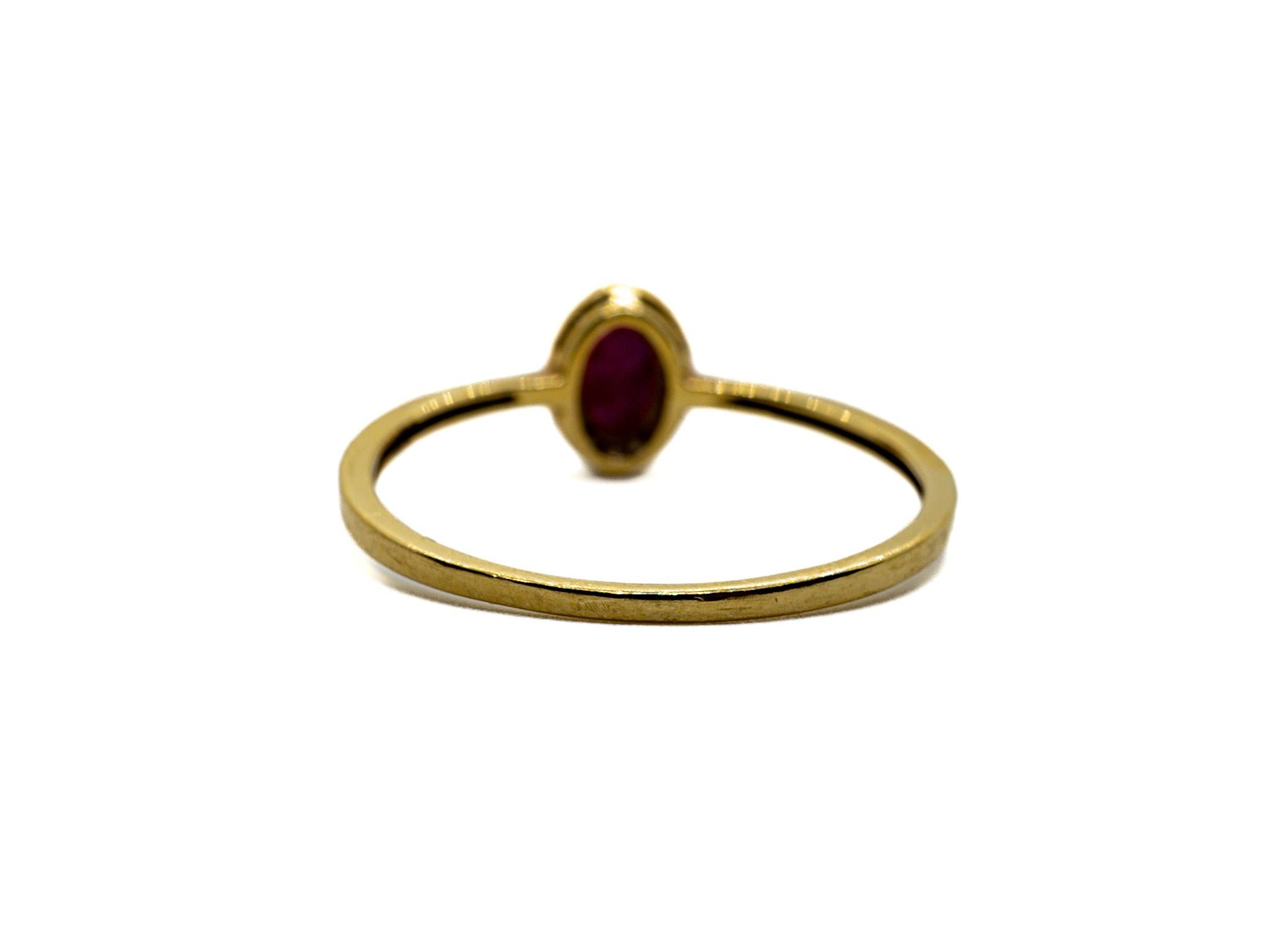Modern Ruby Halo Diamon 18 Karat Yellow Gold Ring For Sale