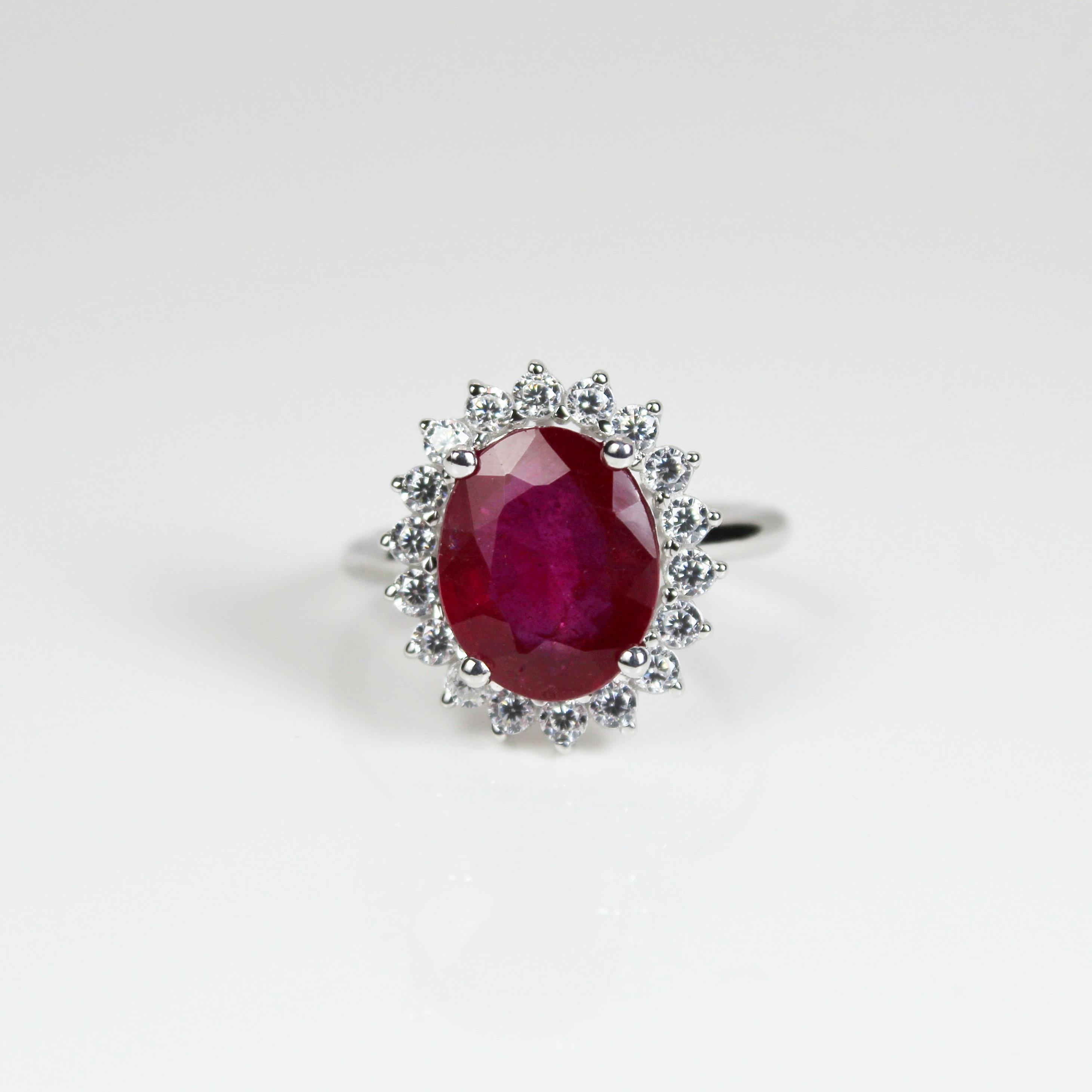 Ruby Halo Ring In New Condition For Sale In Vadgam, GJ
