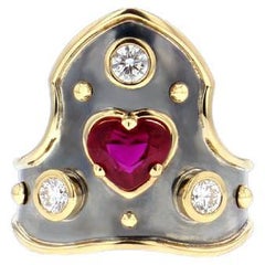 Ruby Heart Blason Ring in 18k Yellow Gold by Elie Top
