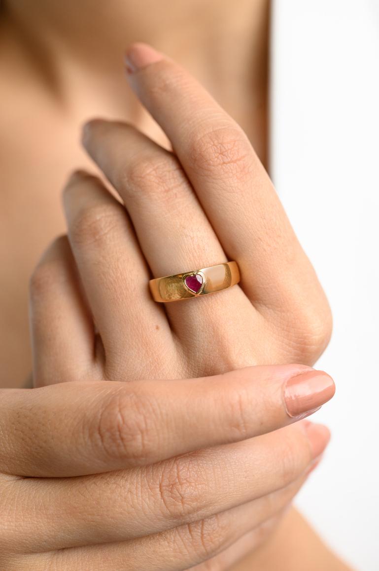 For Sale:  Dainty Heart Cut Ruby Mens Ring in 18k Solid Yellow Gold, Signet Ring for Her 3