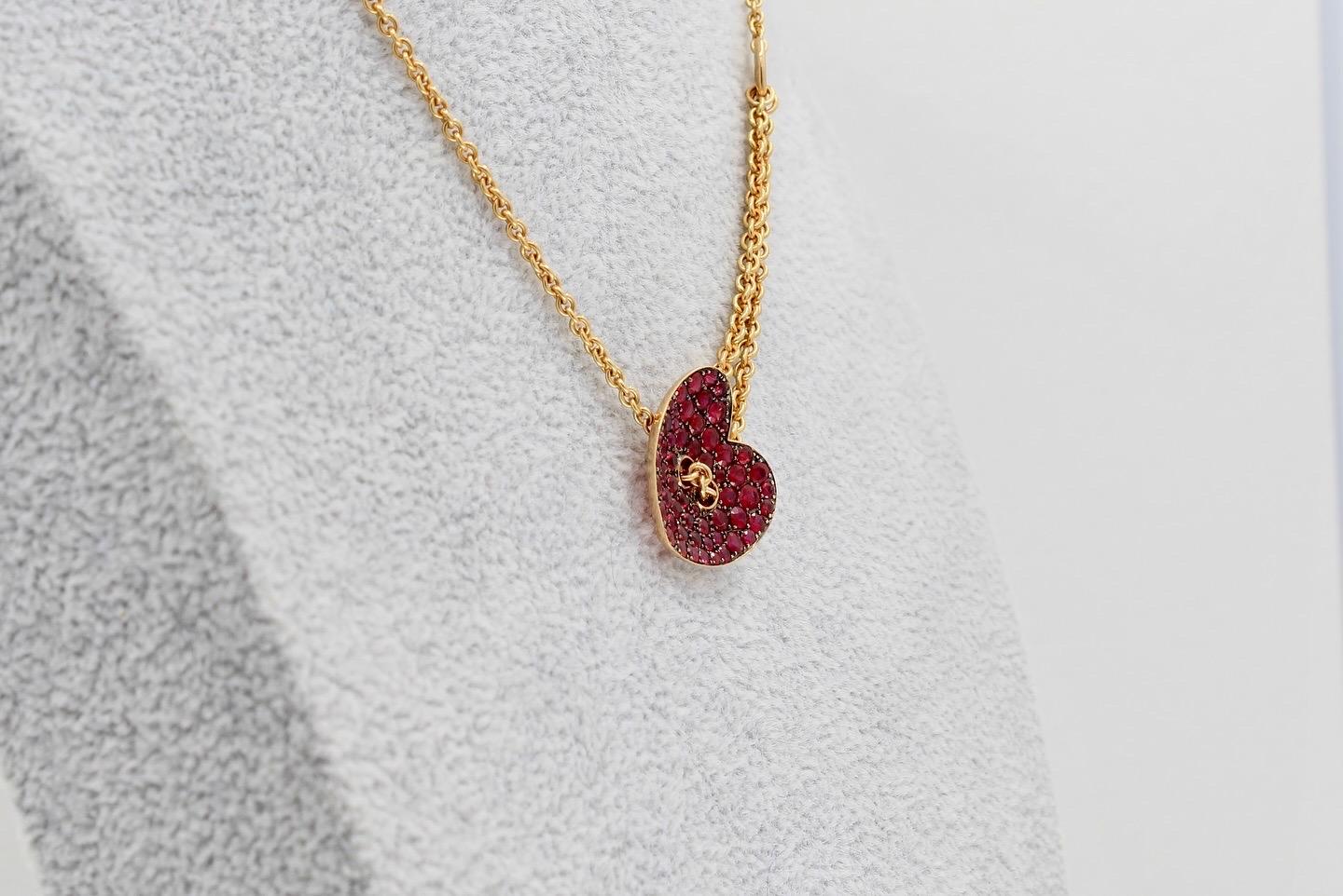 Contemporaneo Collana con cuore di rubino - Oro rosa 18 carati - 16-18 pollici in vendita