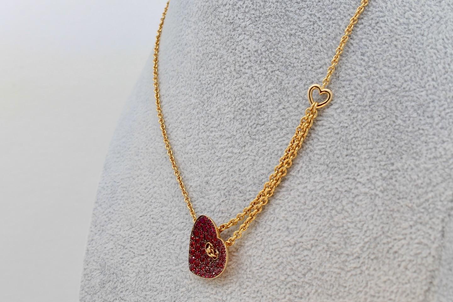 Collana con cuore di rubino - Oro rosa 18 carati - 16-18 pollici In condizioni ottime in vendita a Ben Lomond, CA