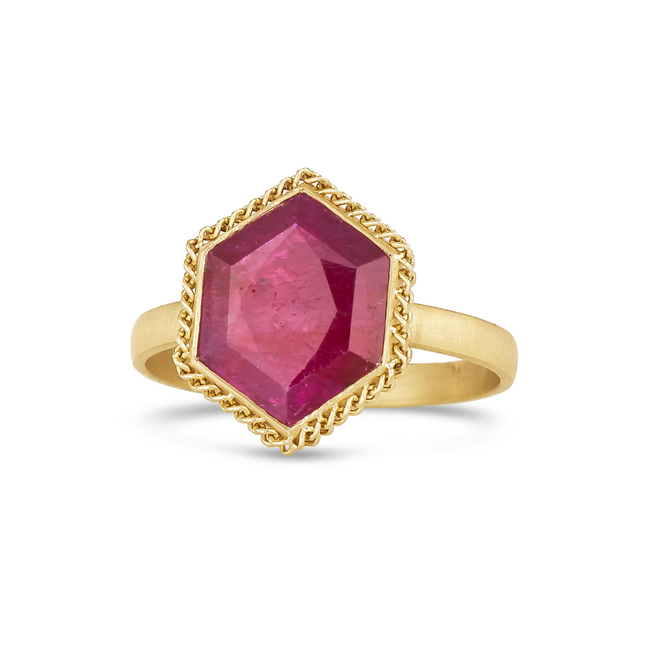 Ruby Hexagon Ring In New Condition For Sale In Chapel Hill, NC