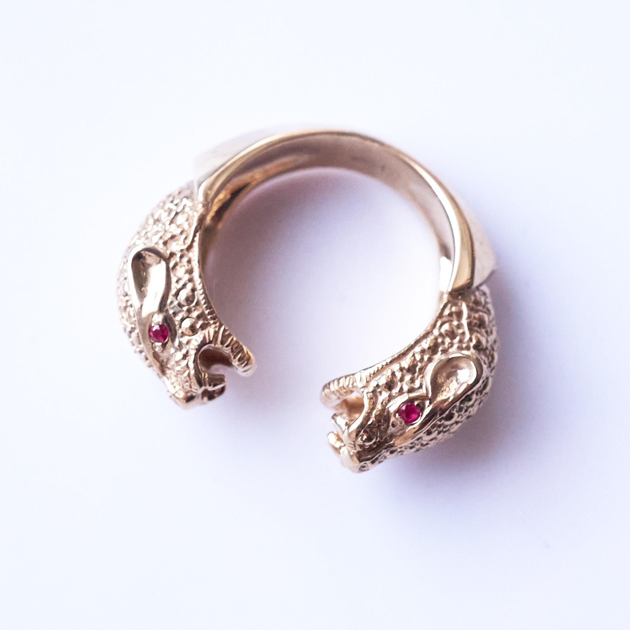 Early Victorian Ruby Jaguar Ring 18 Carat Gold Animal Jewelry Cocktail Ring J Dauphin For Sale