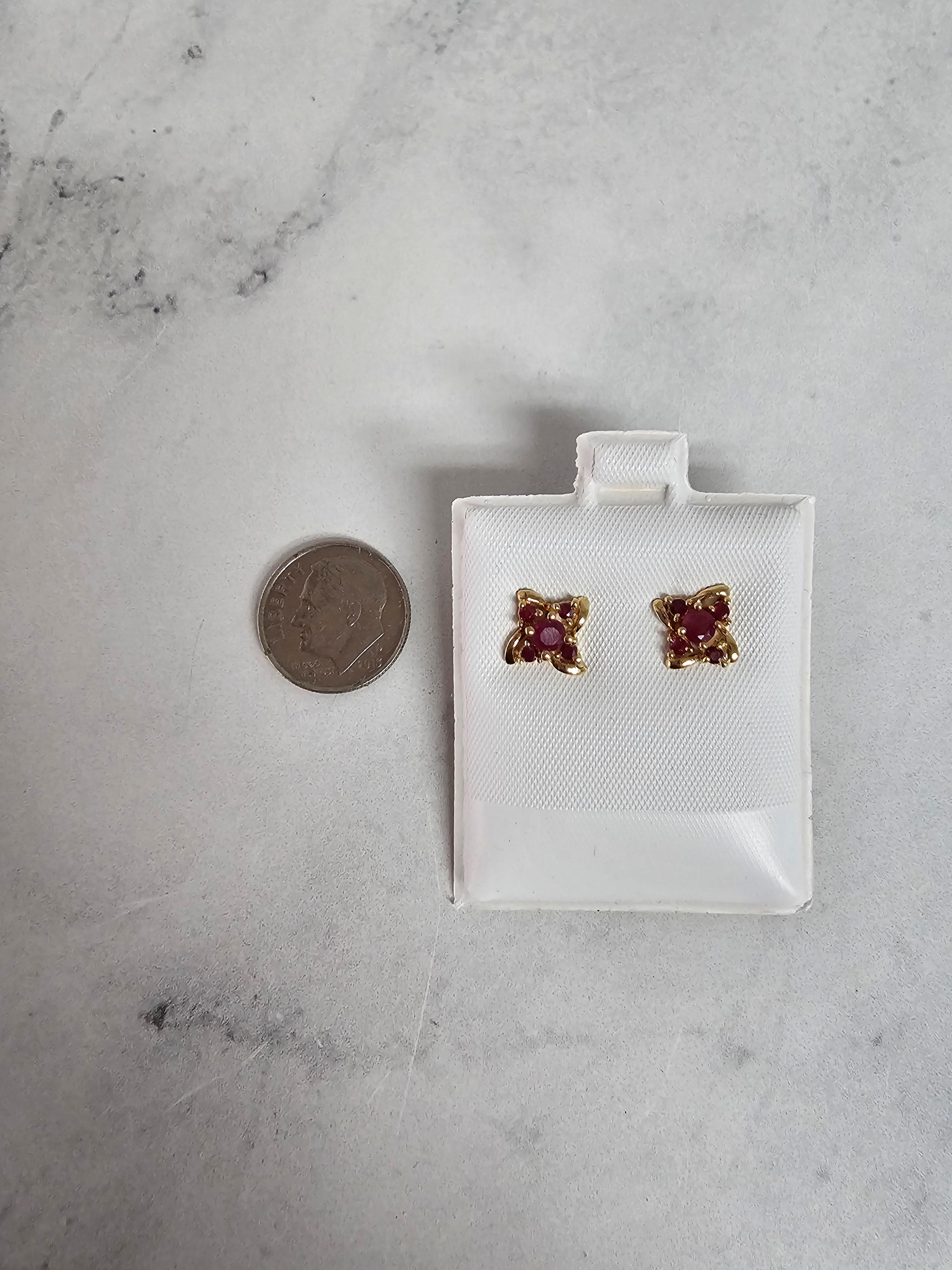 ♥ Product Summary ♥

Main Stone: Ruby
Approx. Carat Weight: .77cttw
Stone Cut: Round
Material: 14k Yellow Gold
Backing: Butterfly 

Gemstones are Natural. Not enhanced, simulated or lab created.
