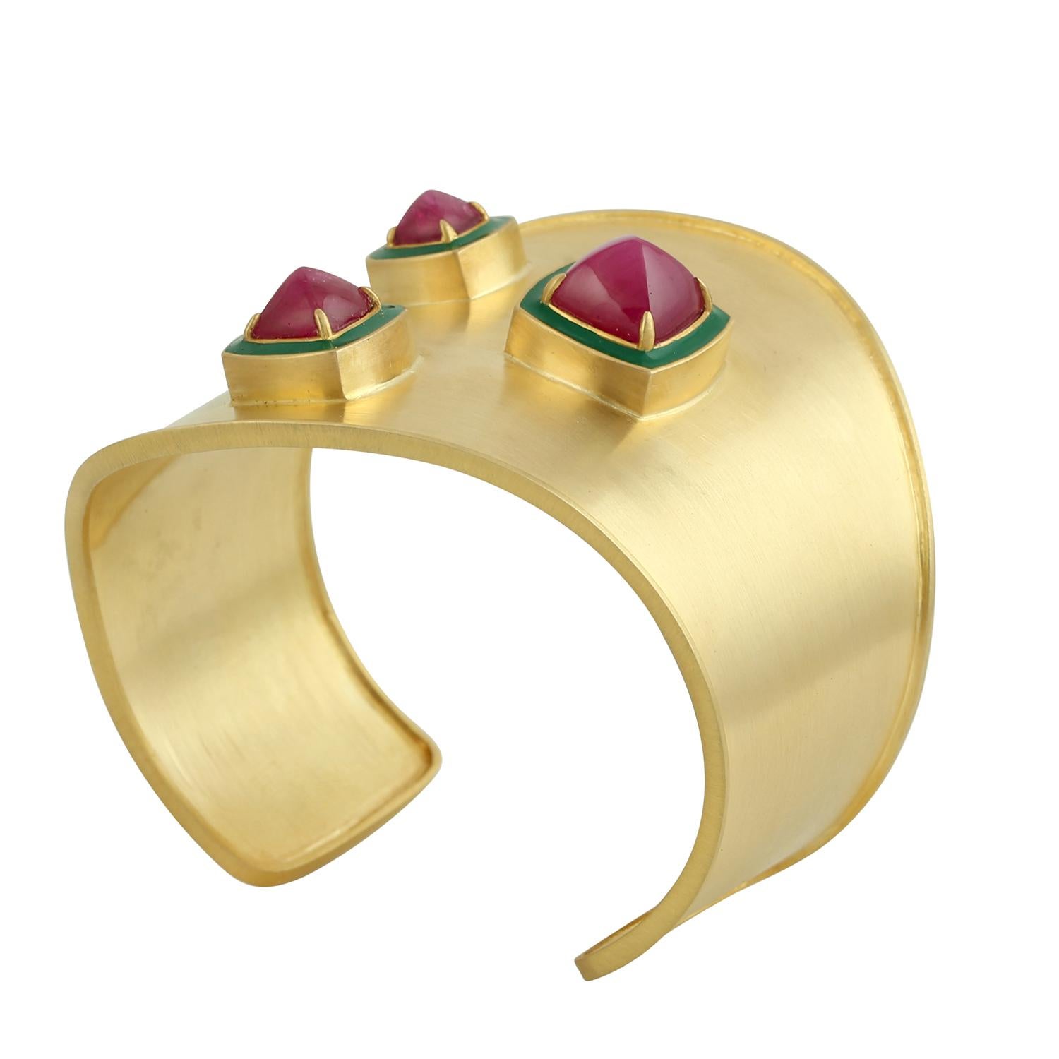 Taglio misto Bracciale con rubino e smalto verde in oro giallo 18 ct. in vendita