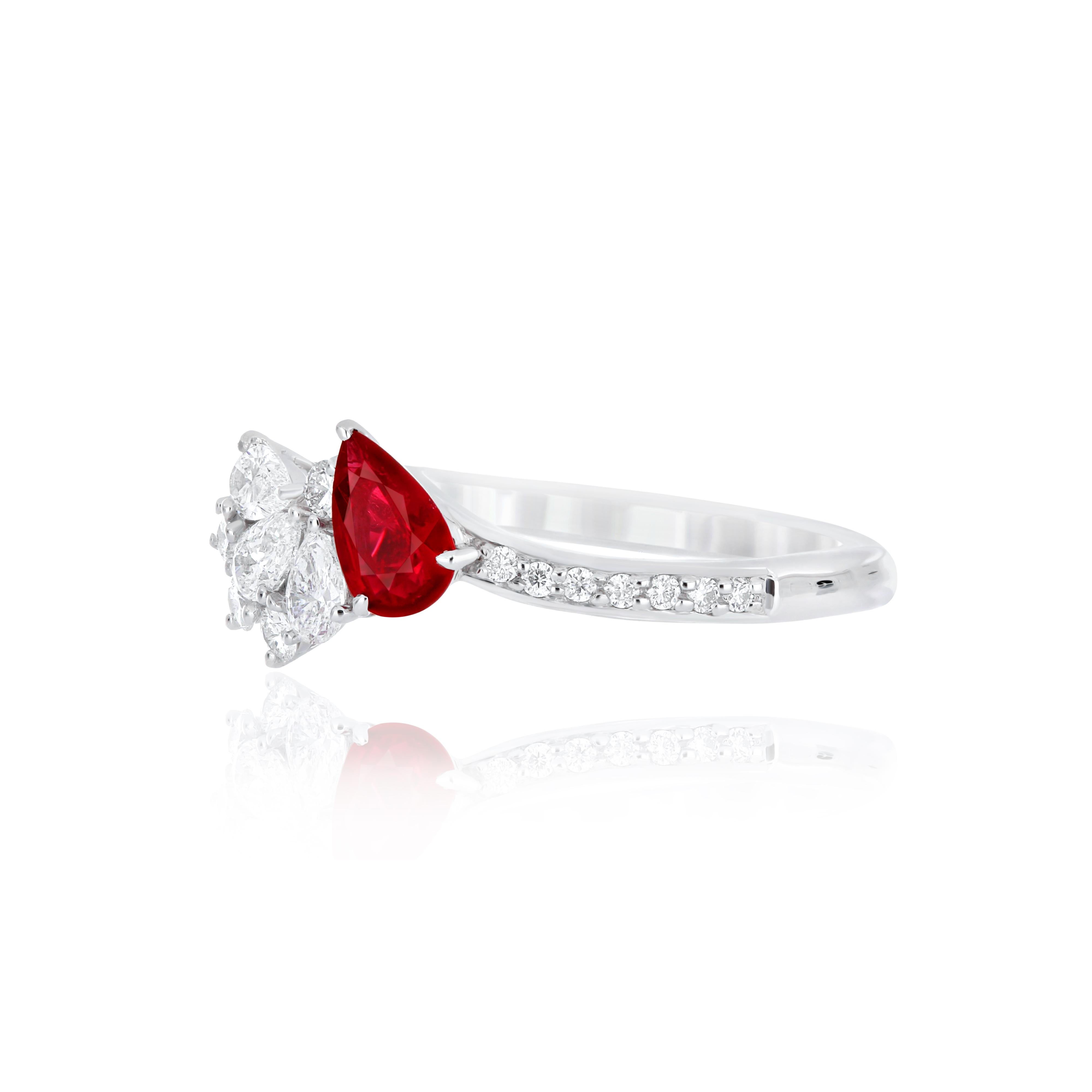 0.36Cts Ruby Mozambique and Diamond and 18 Karat White Gold Engagement Ring In New Condition For Sale In JAIPUR, IN