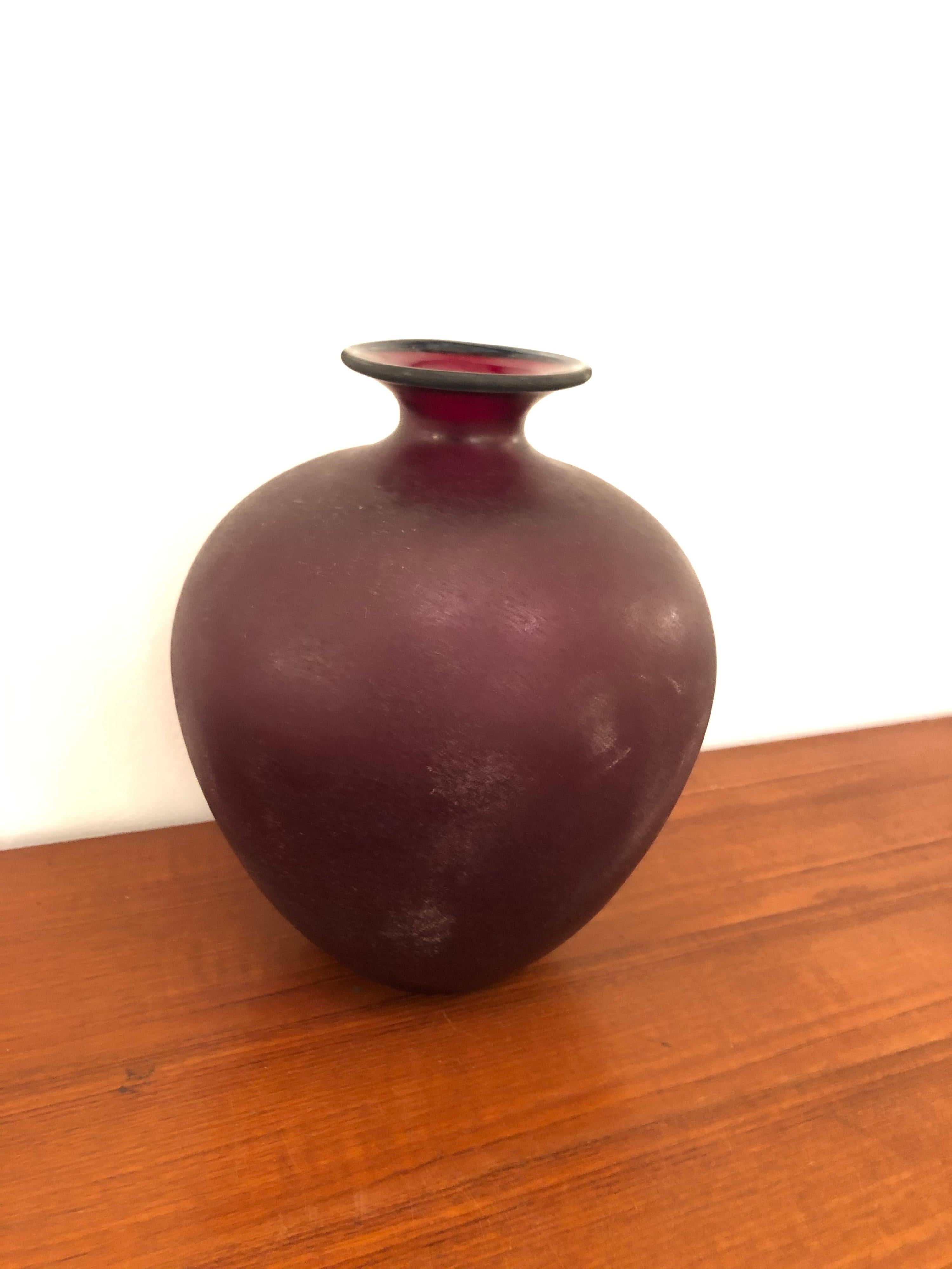 Ruby Murano Glass Vase by Linea Padovan In Good Condition For Sale In Catania, IT
